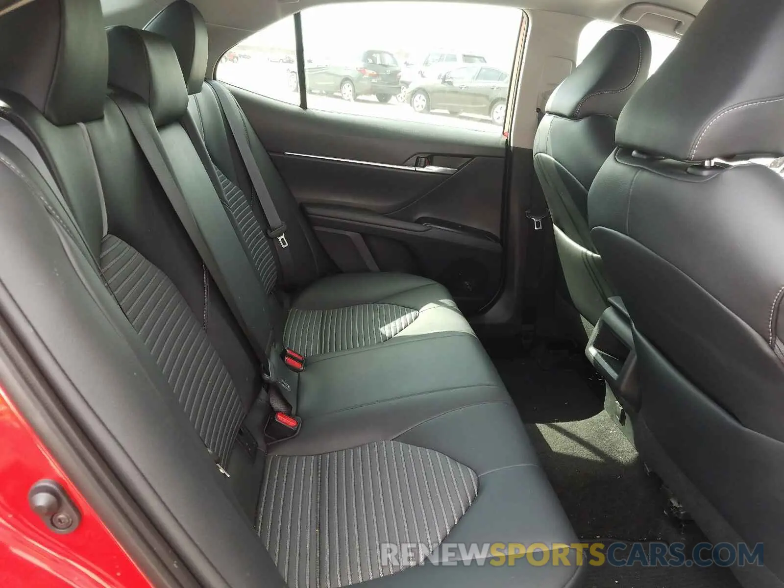 6 fotografías del automóvil dañado 4T1B11HK4KU261172 TOYOTA CAMRY 2019