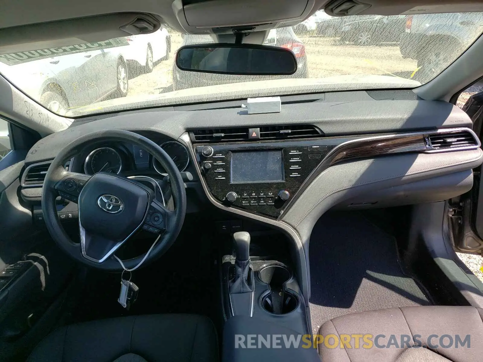 9 fotografías del automóvil dañado 4T1B11HK4KU261253 TOYOTA CAMRY 2019