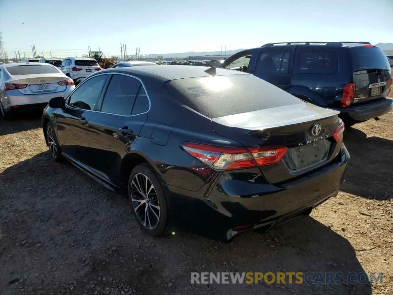 3 fotografías del automóvil dañado 4T1B11HK4KU264203 TOYOTA CAMRY 2019
