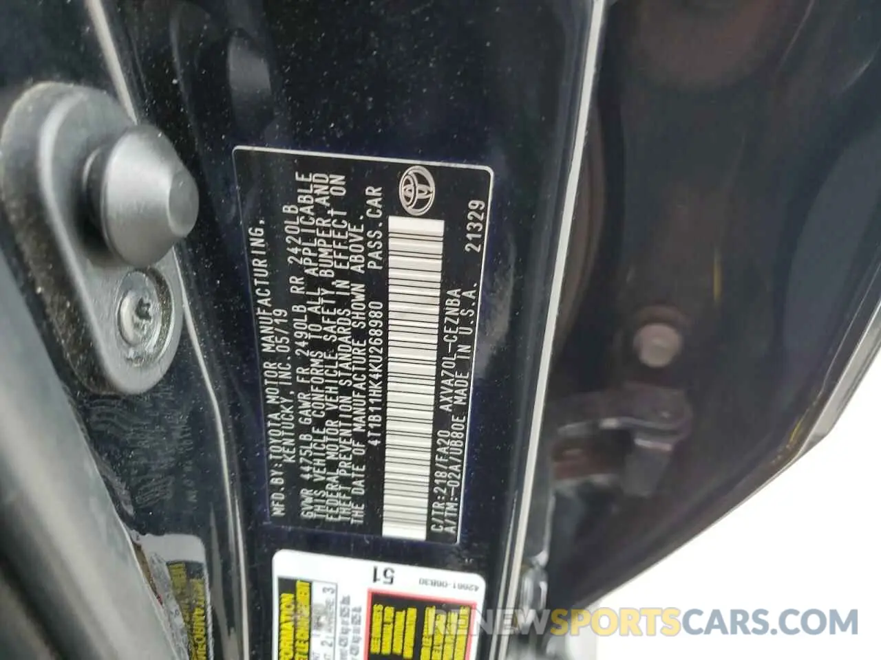 10 fotografías del automóvil dañado 4T1B11HK4KU268980 TOYOTA CAMRY 2019