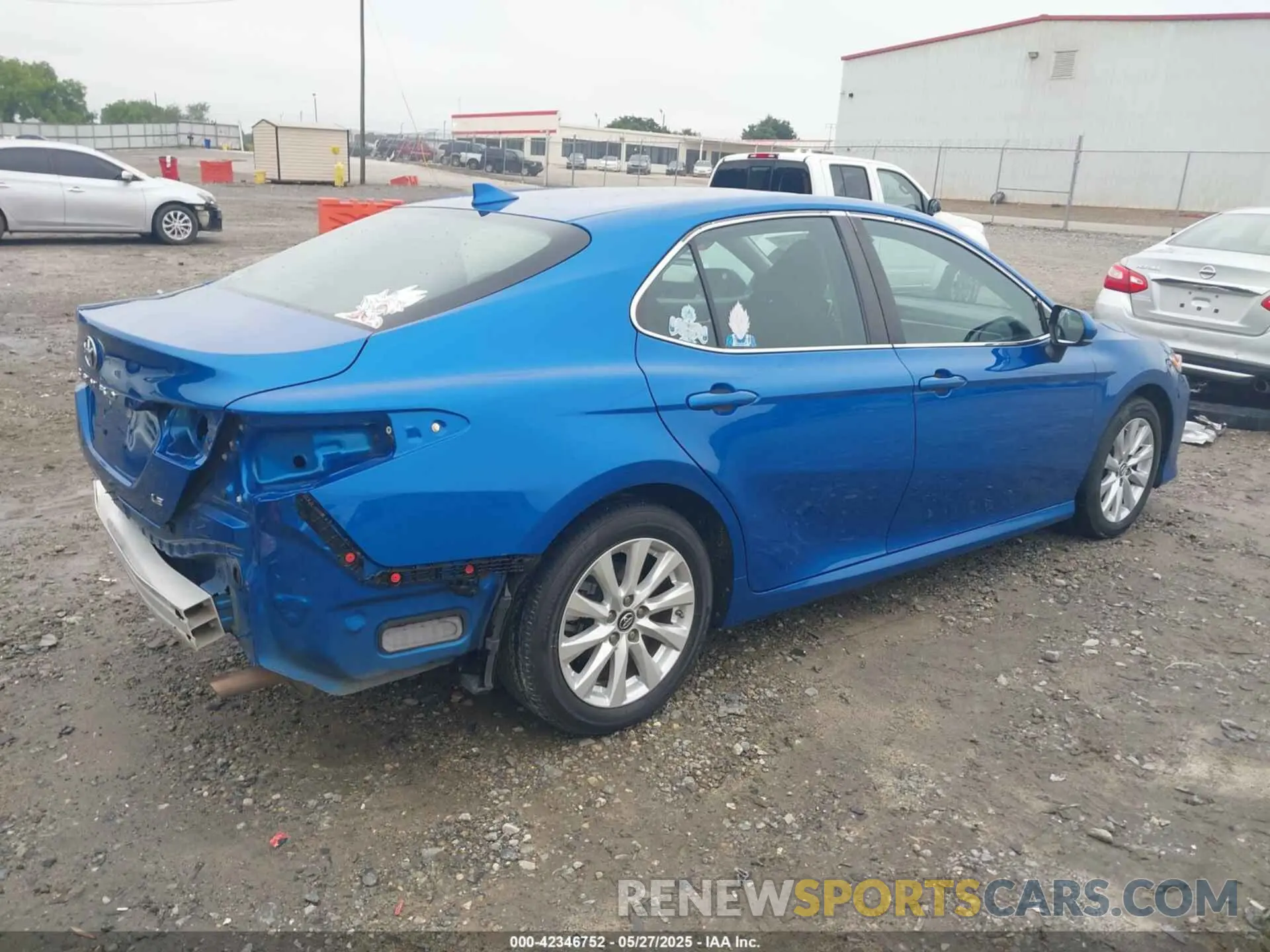 4 fotografías del automóvil dañado 4T1B11HK4KU270650 TOYOTA CAMRY 2019