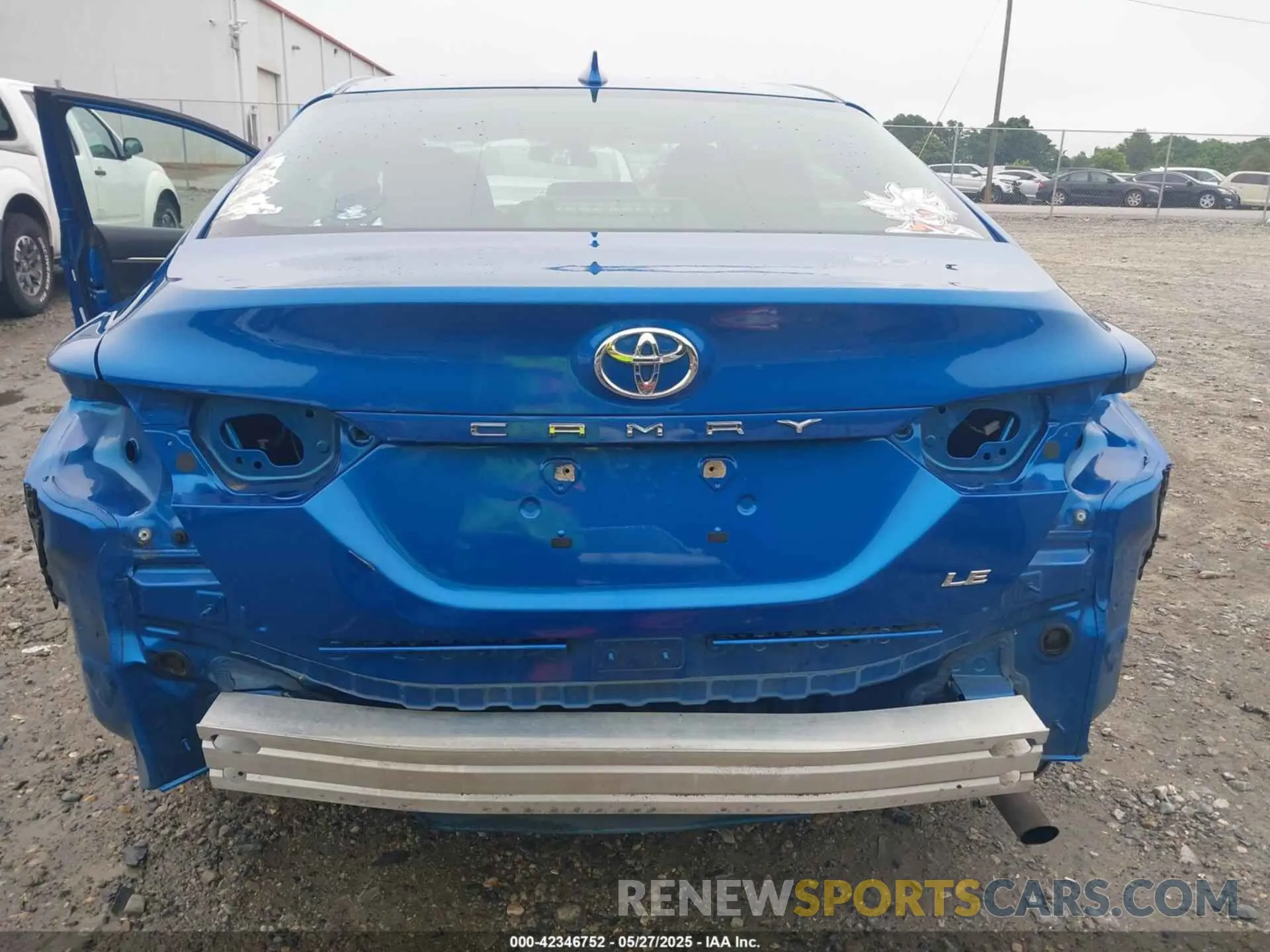 6 fotografías del automóvil dañado 4T1B11HK4KU270650 TOYOTA CAMRY 2019