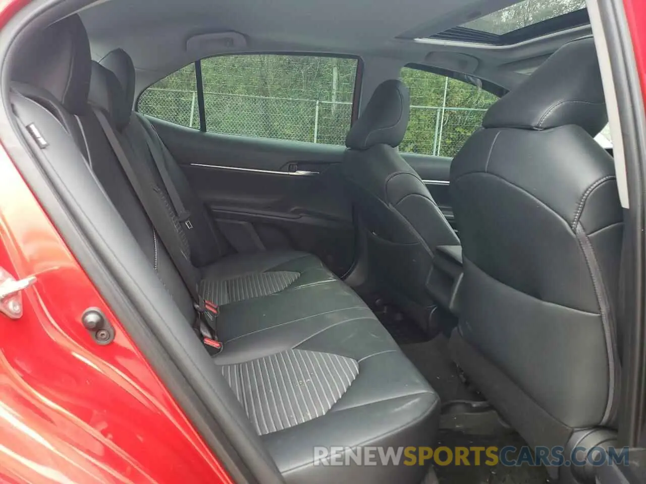 10 fotografías del automóvil dañado 4T1B11HK4KU292566 TOYOTA CAMRY 2019