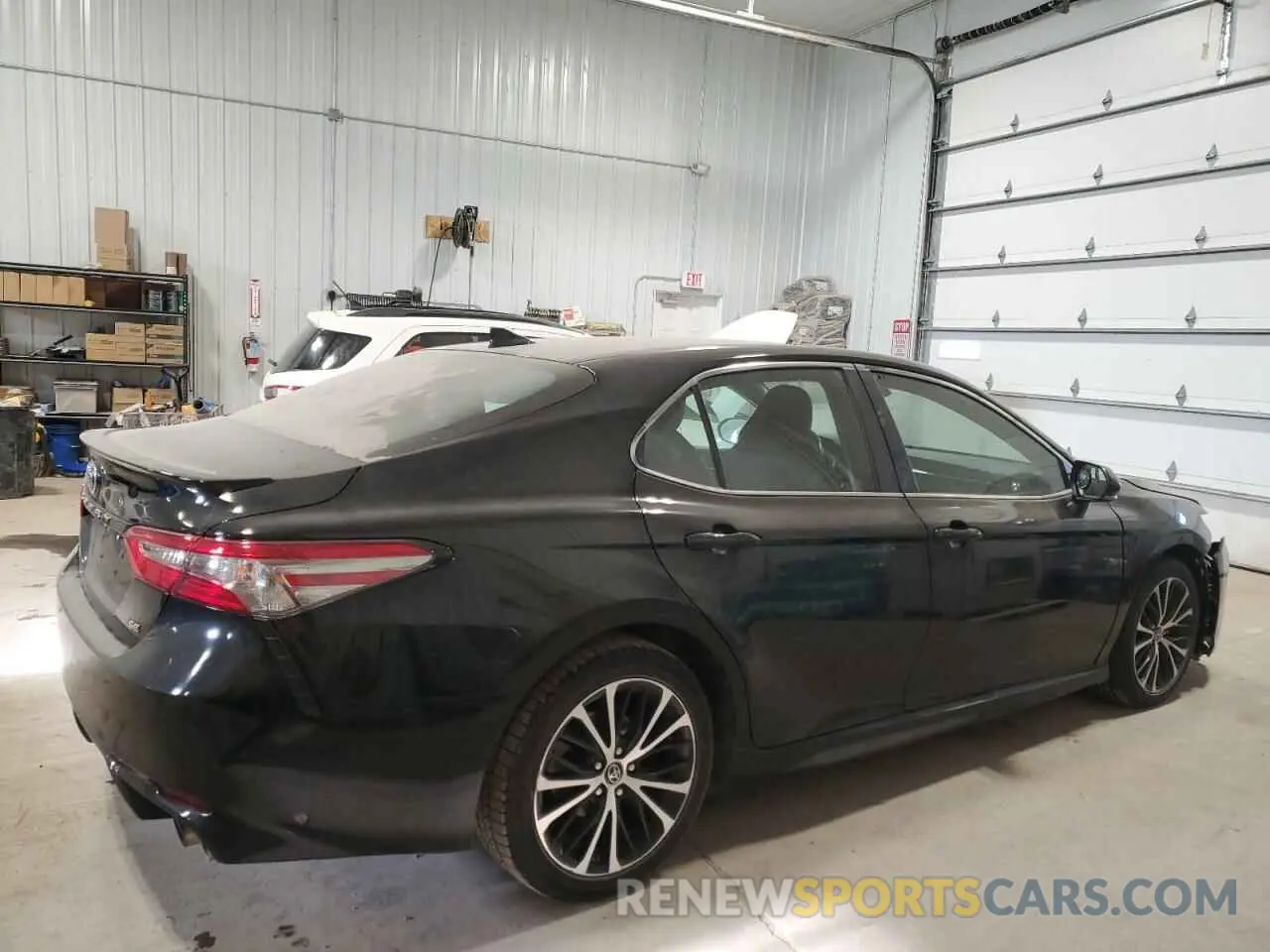 3 fotografías del automóvil dañado 4T1B11HK4KU680896 TOYOTA CAMRY 2019