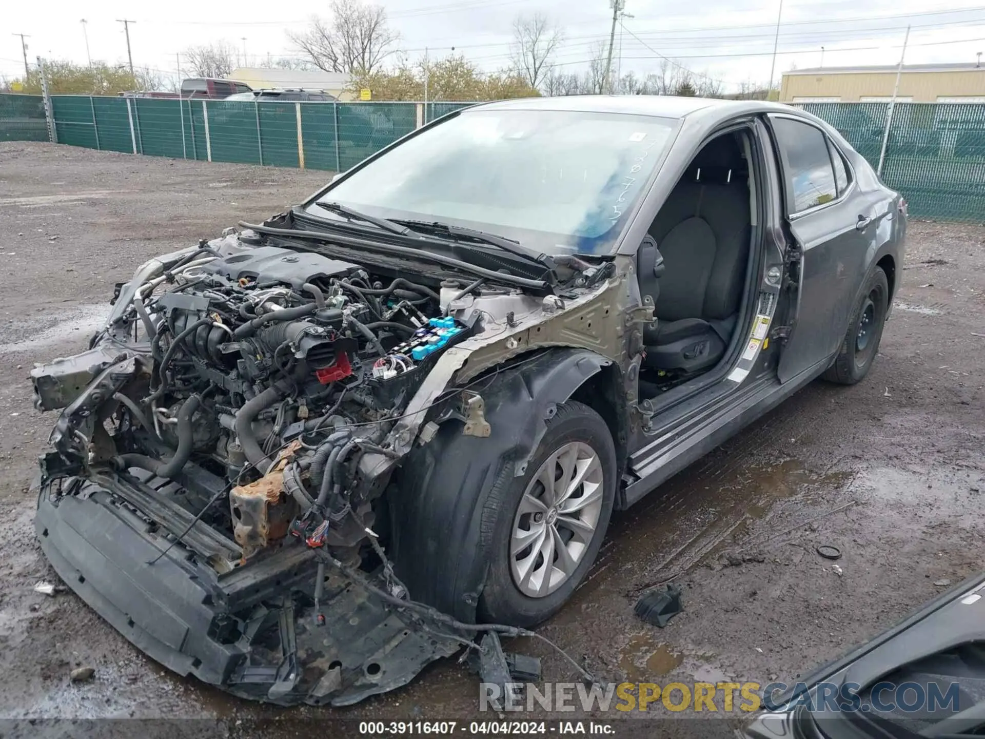 2 fotografías del automóvil dañado 4T1B11HK4KU720765 TOYOTA CAMRY 2019