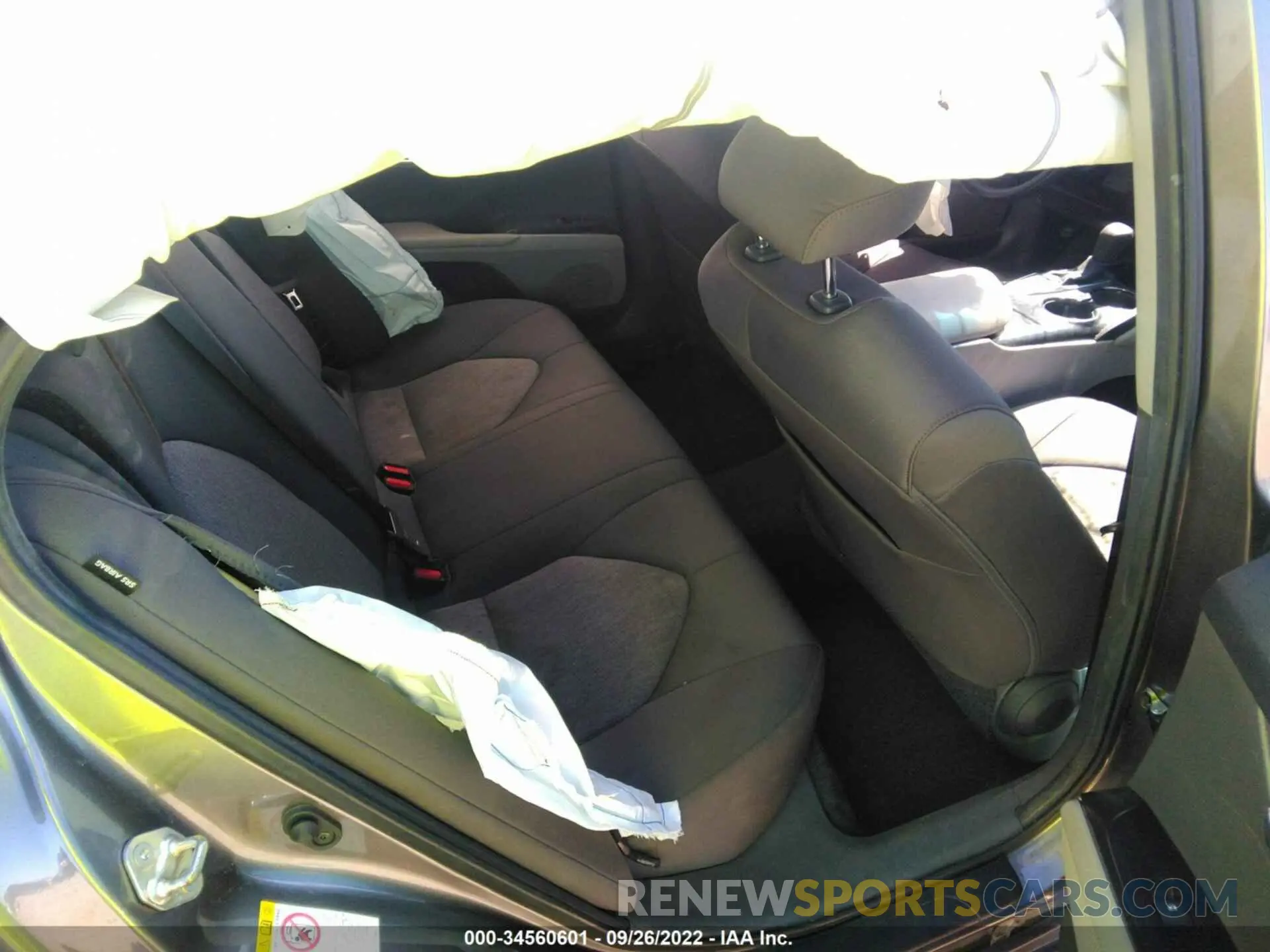 8 fotografías del automóvil dañado 4T1B11HK4KU722497 TOYOTA CAMRY 2019