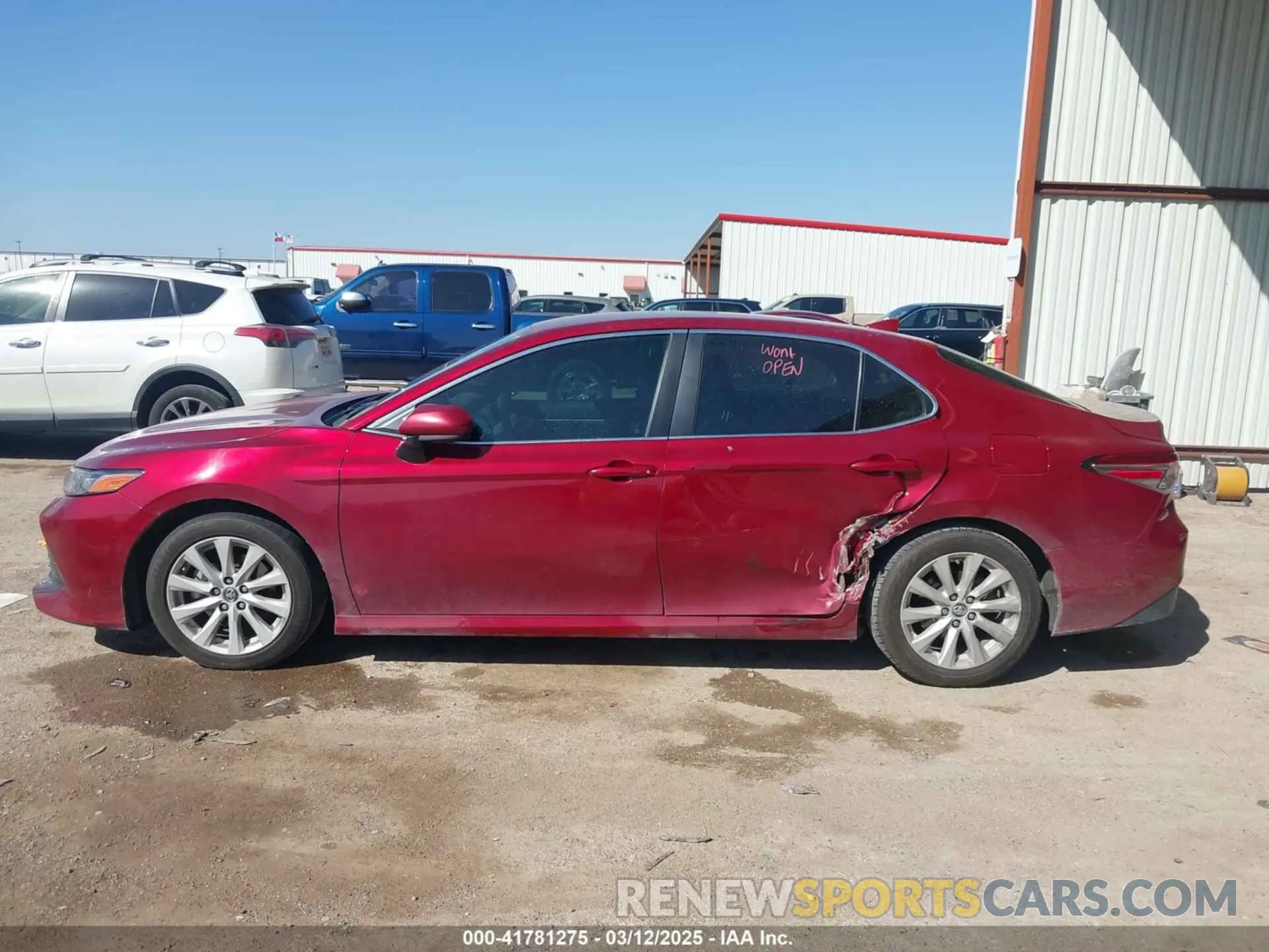 14 fotografías del automóvil dañado 4T1B11HK4KU725075 TOYOTA CAMRY 2019
