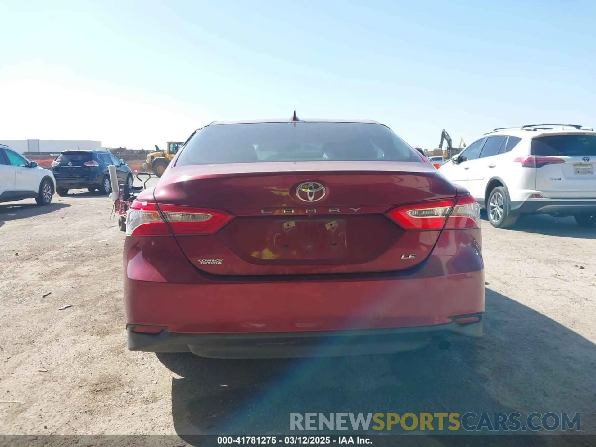 16 fotografías del automóvil dañado 4T1B11HK4KU725075 TOYOTA CAMRY 2019