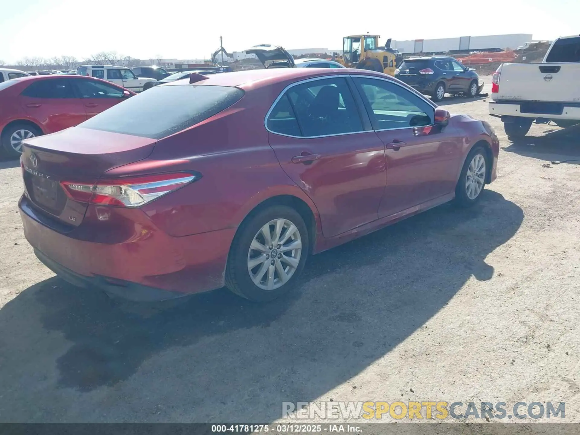 4 fotografías del automóvil dañado 4T1B11HK4KU725075 TOYOTA CAMRY 2019