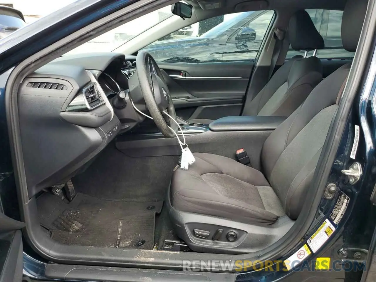 7 fotografías del automóvil dañado 4T1B11HK4KU725545 TOYOTA CAMRY 2019