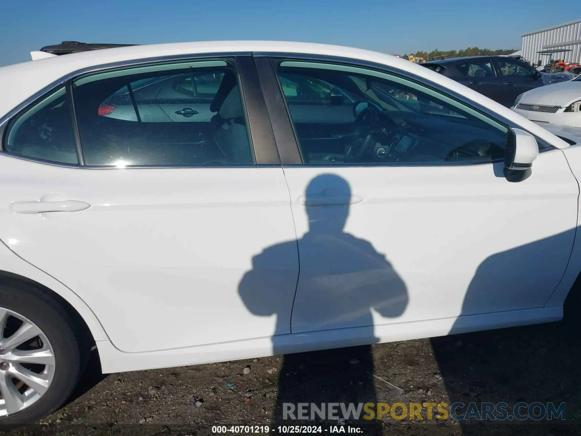 13 fotografías del automóvil dañado 4T1B11HK4KU744614 TOYOTA CAMRY 2019
