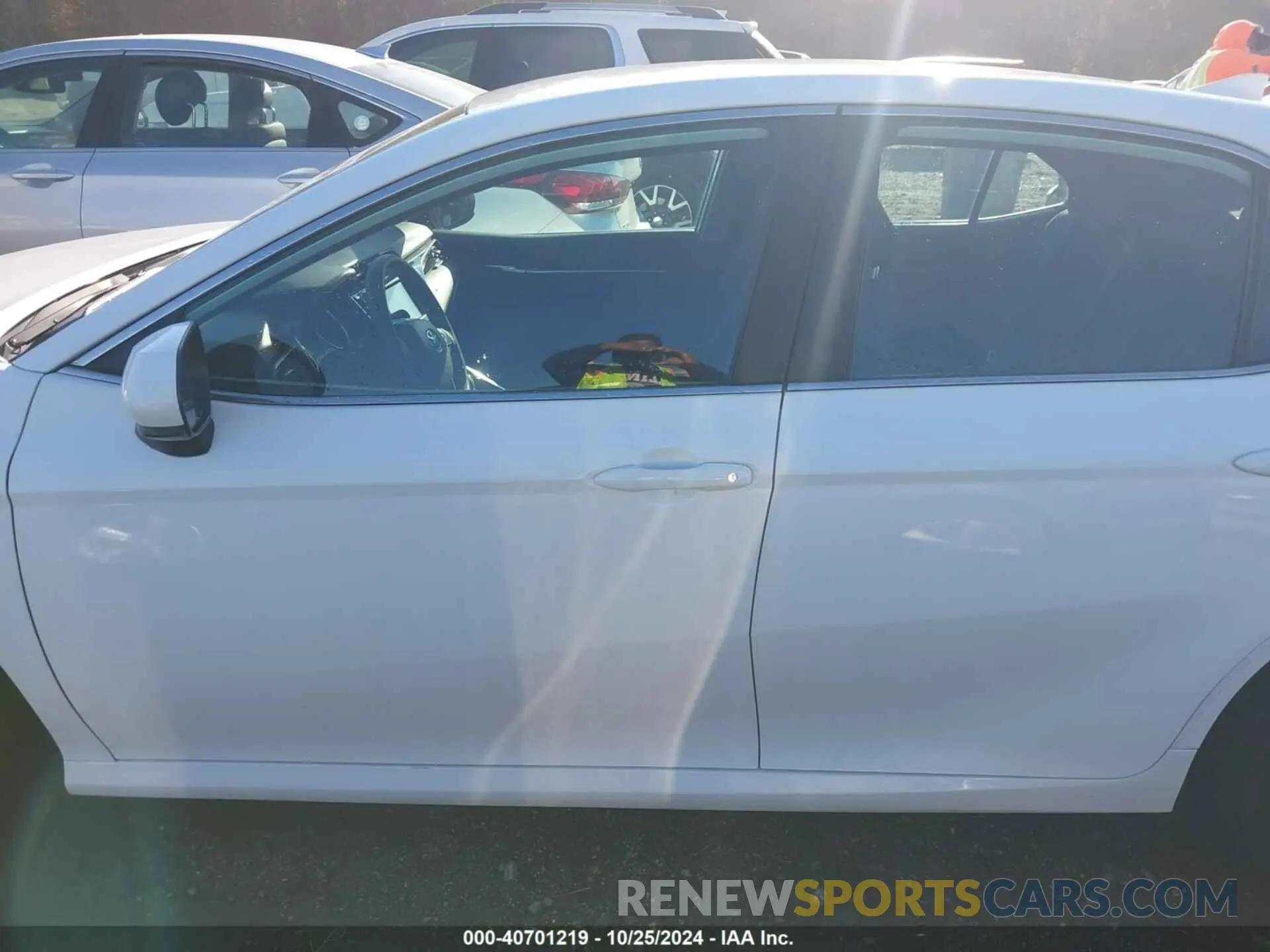 14 fotografías del automóvil dañado 4T1B11HK4KU744614 TOYOTA CAMRY 2019