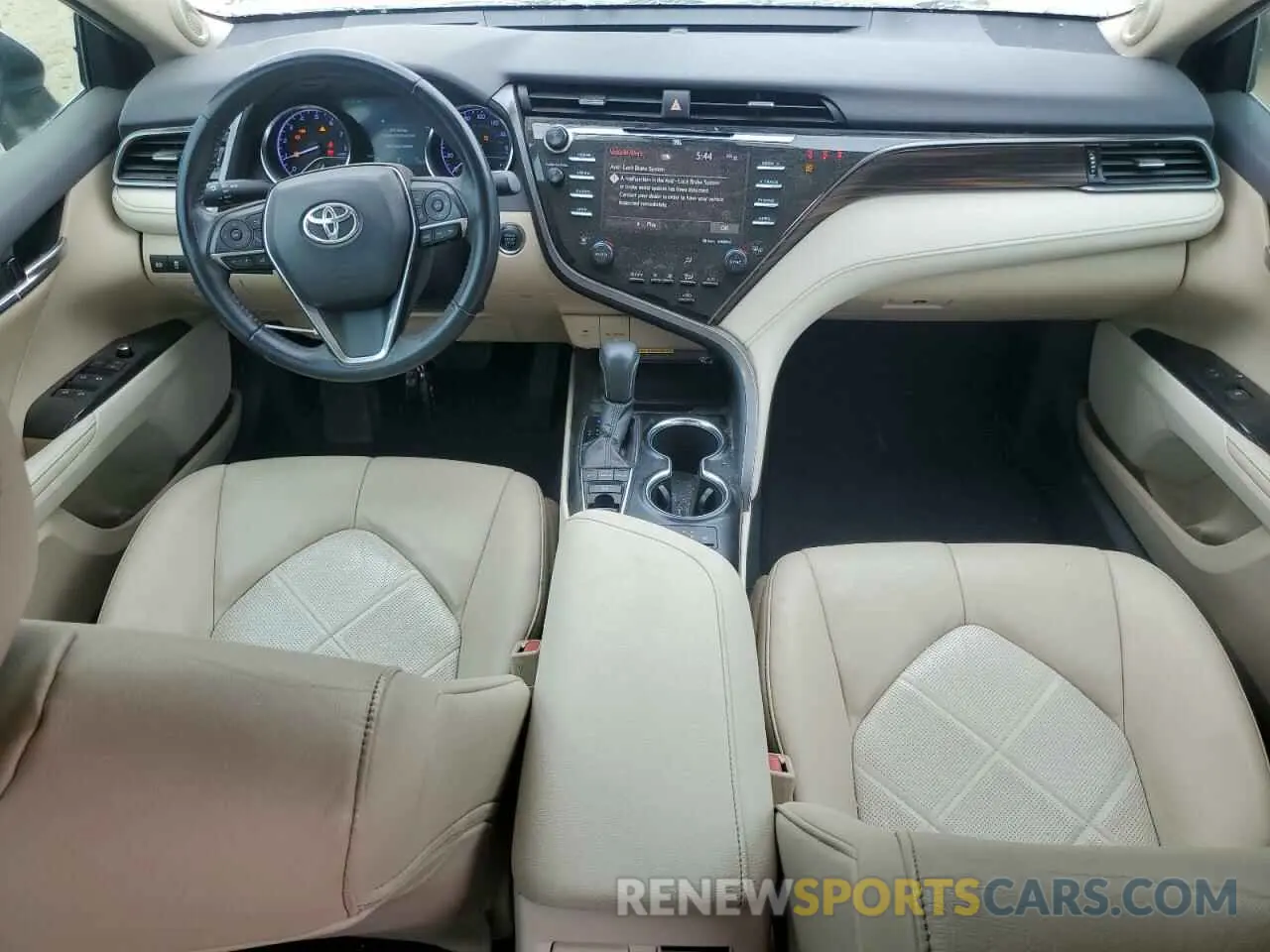 8 fotografías del automóvil dañado 4T1B11HK4KU745357 TOYOTA CAMRY 2019