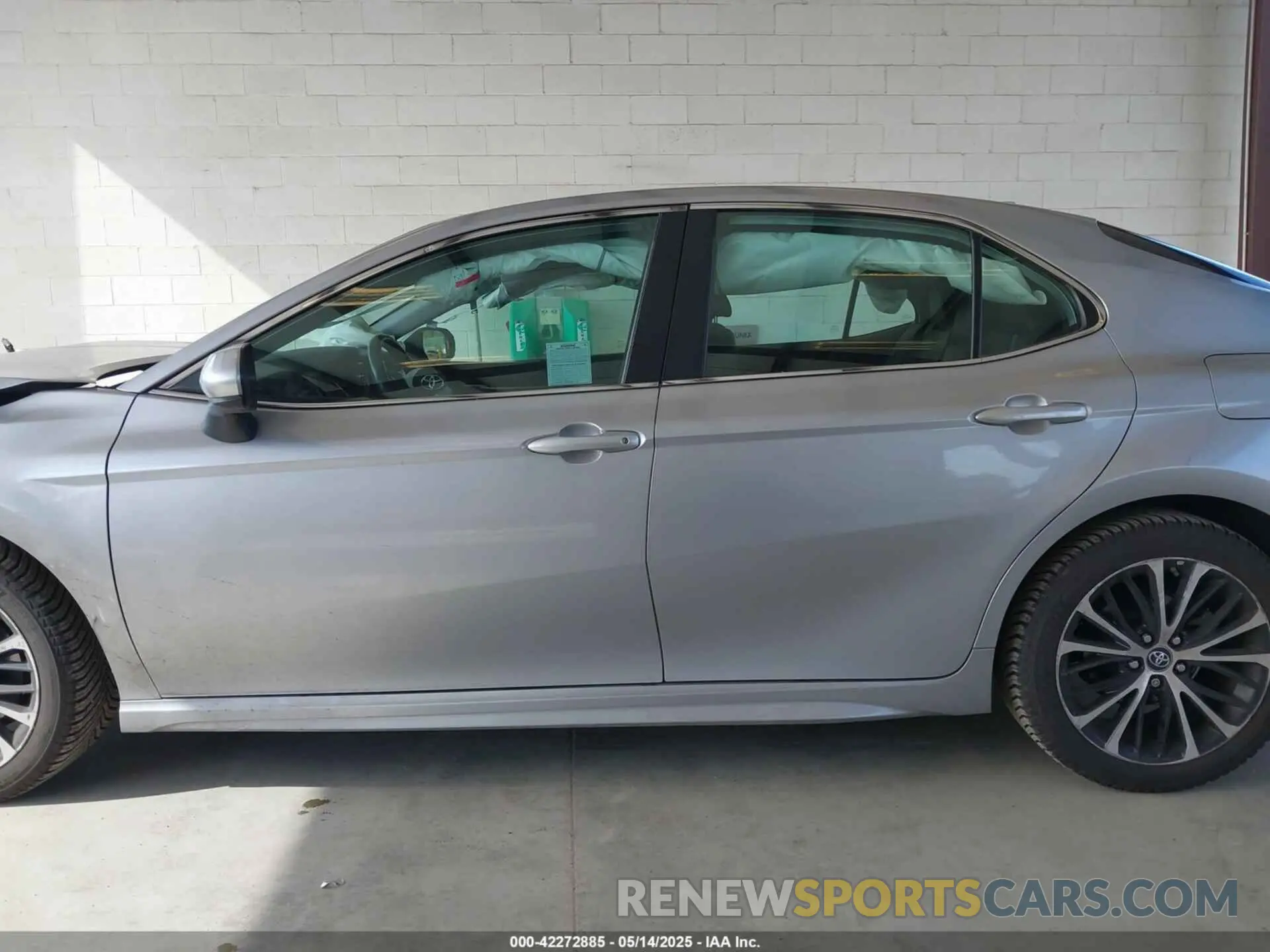 14 fotografías del automóvil dañado 4T1B11HK4KU749358 TOYOTA CAMRY 2019