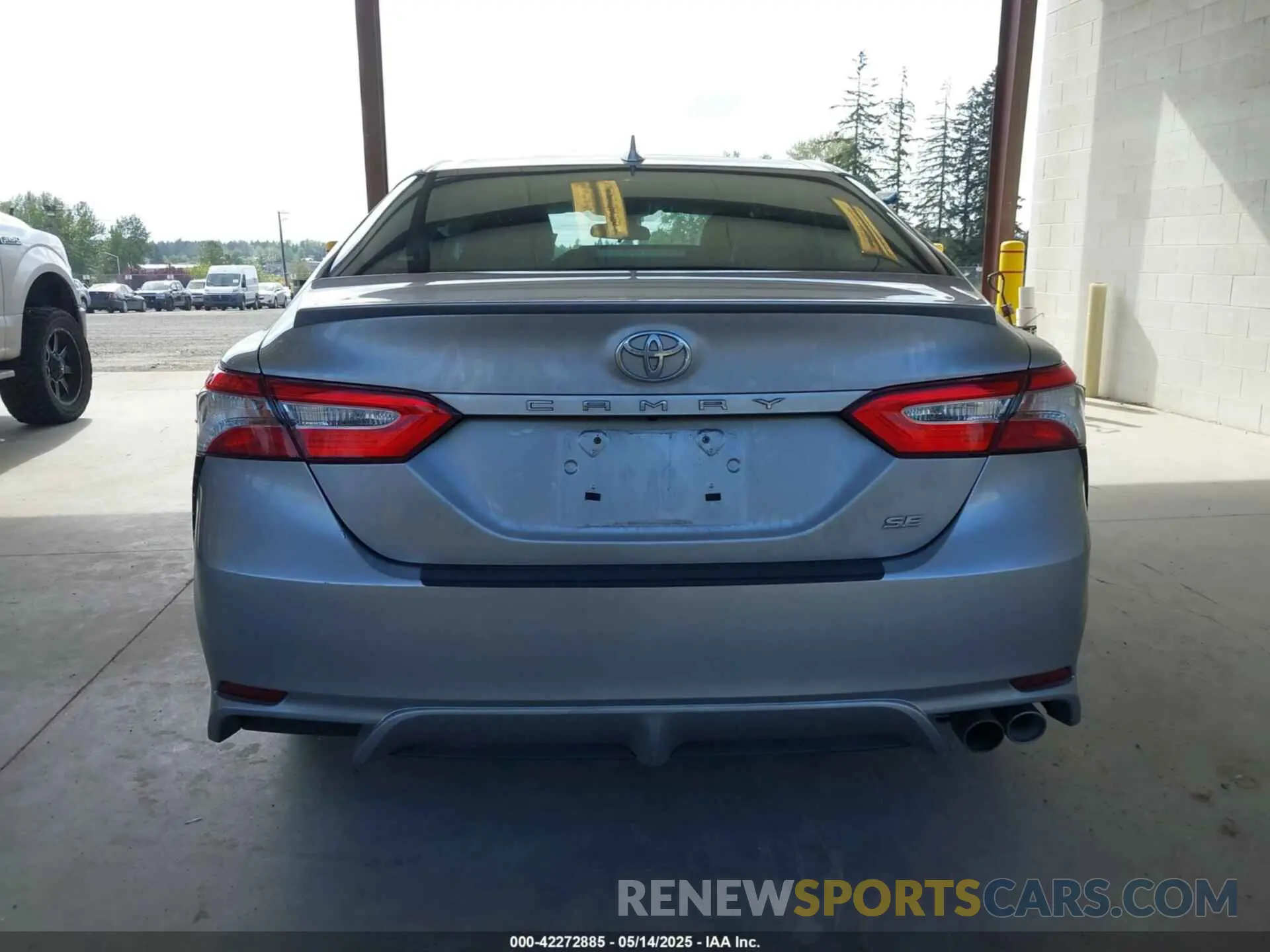 16 fotografías del automóvil dañado 4T1B11HK4KU749358 TOYOTA CAMRY 2019