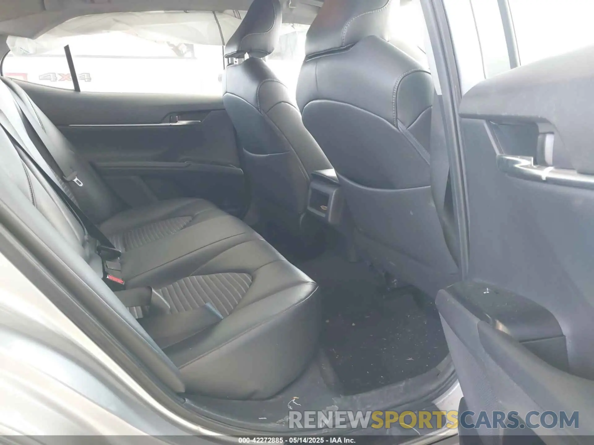 8 fotografías del automóvil dañado 4T1B11HK4KU749358 TOYOTA CAMRY 2019