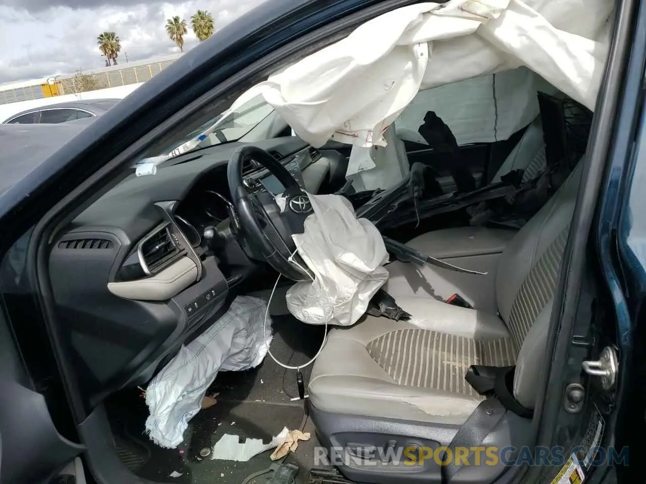 7 fotografías del automóvil dañado 4T1B11HK4KU751062 TOYOTA CAMRY 2019