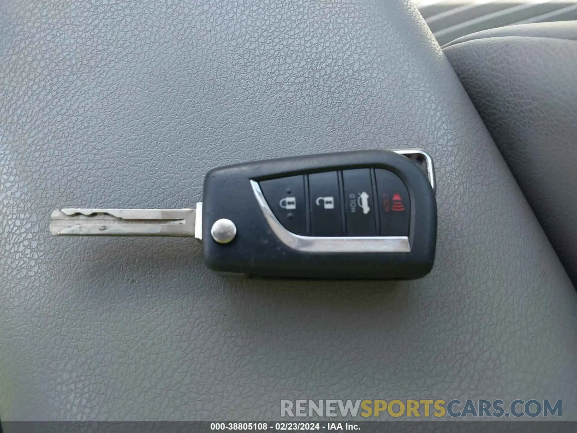 11 fotografías del automóvil dañado 4T1B11HK4KU765141 TOYOTA CAMRY 2019