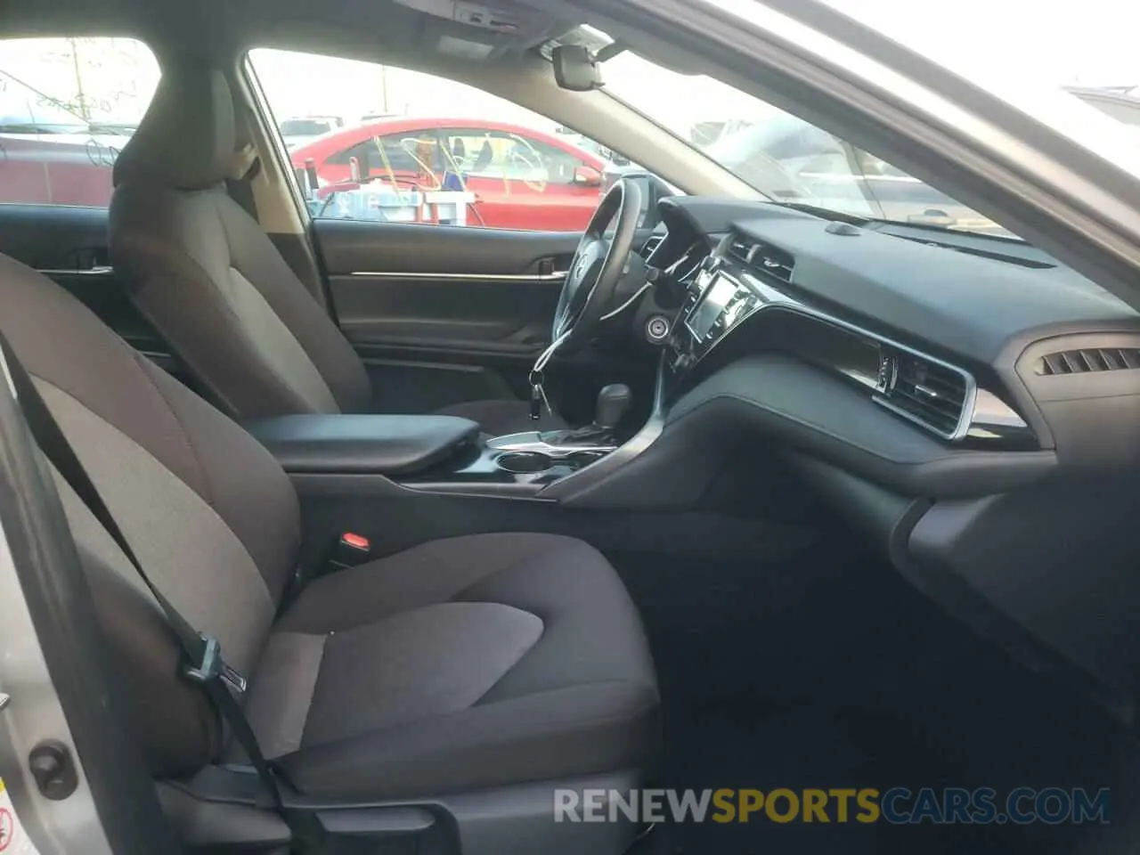 5 fotografías del automóvil dañado 4T1B11HK4KU770145 TOYOTA CAMRY 2019