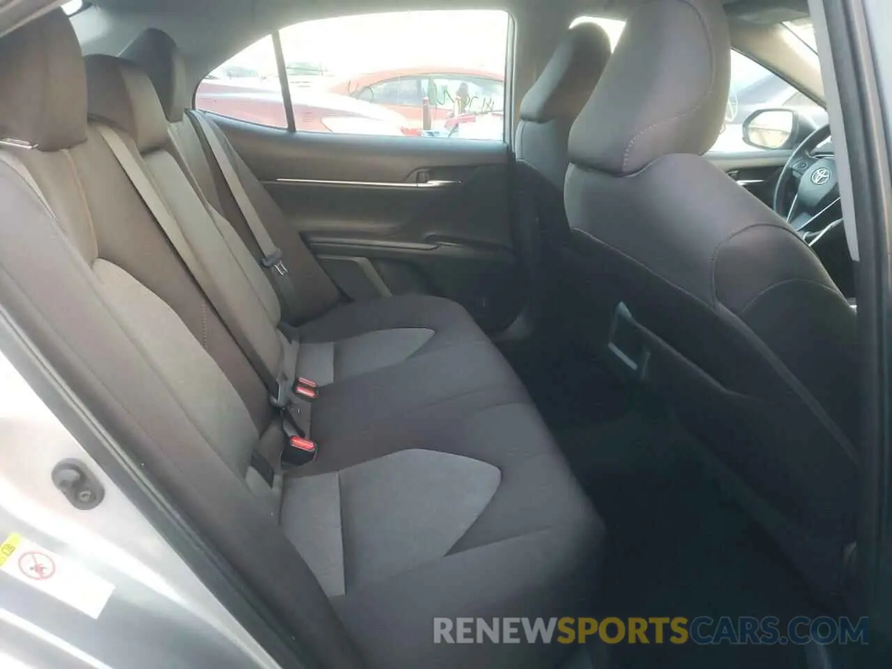 6 fotografías del automóvil dañado 4T1B11HK4KU770145 TOYOTA CAMRY 2019