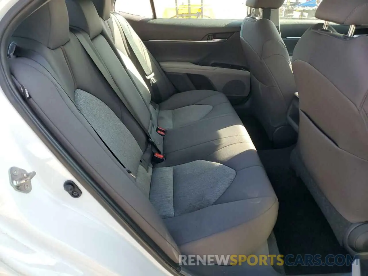 10 fotografías del automóvil dañado 4T1B11HK4KU780934 TOYOTA CAMRY 2019