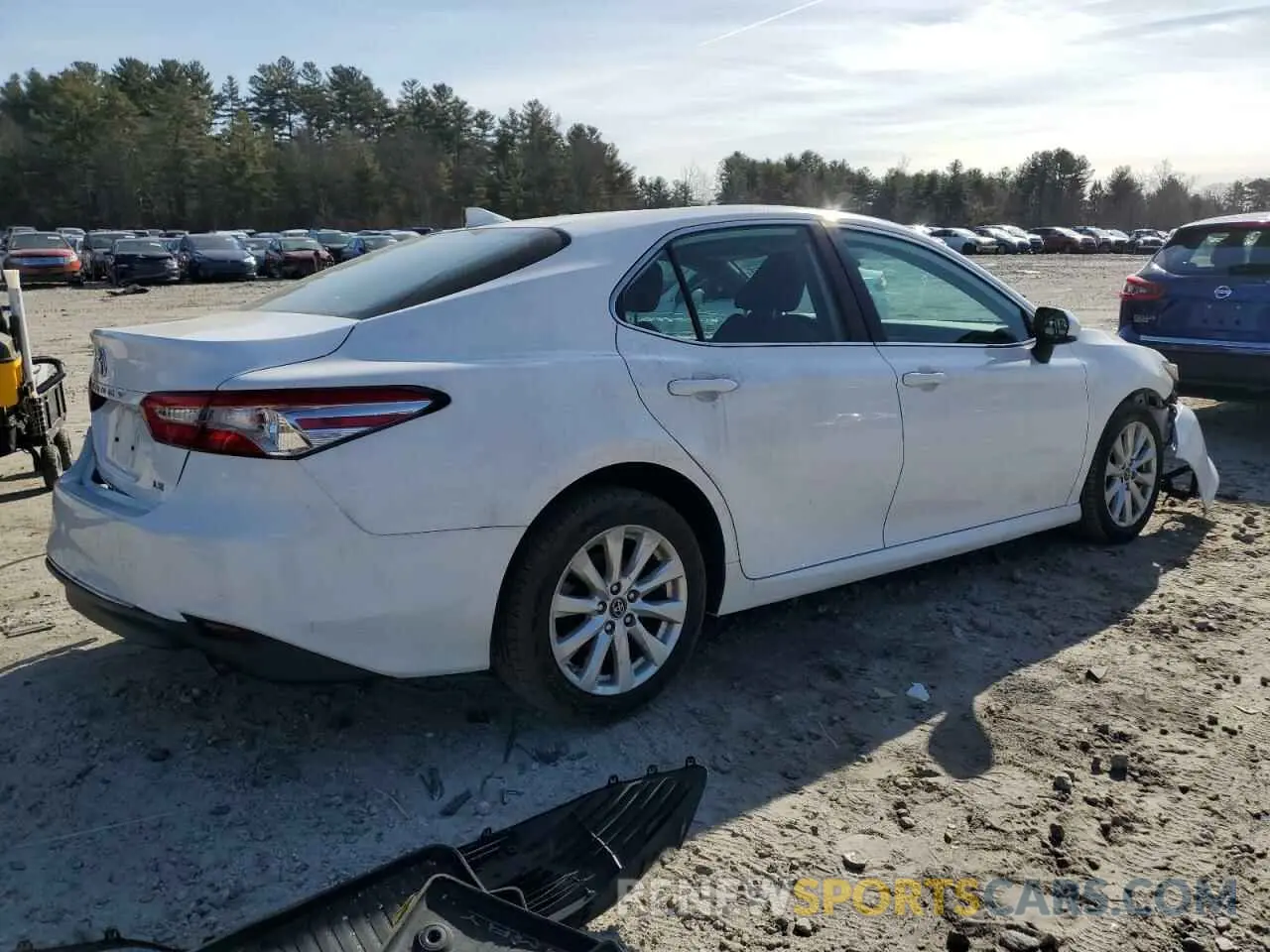 3 fotografías del automóvil dañado 4T1B11HK4KU780934 TOYOTA CAMRY 2019
