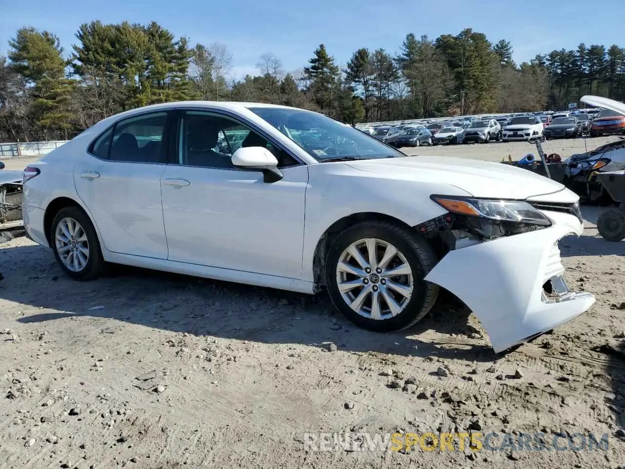 4 fotografías del automóvil dañado 4T1B11HK4KU780934 TOYOTA CAMRY 2019