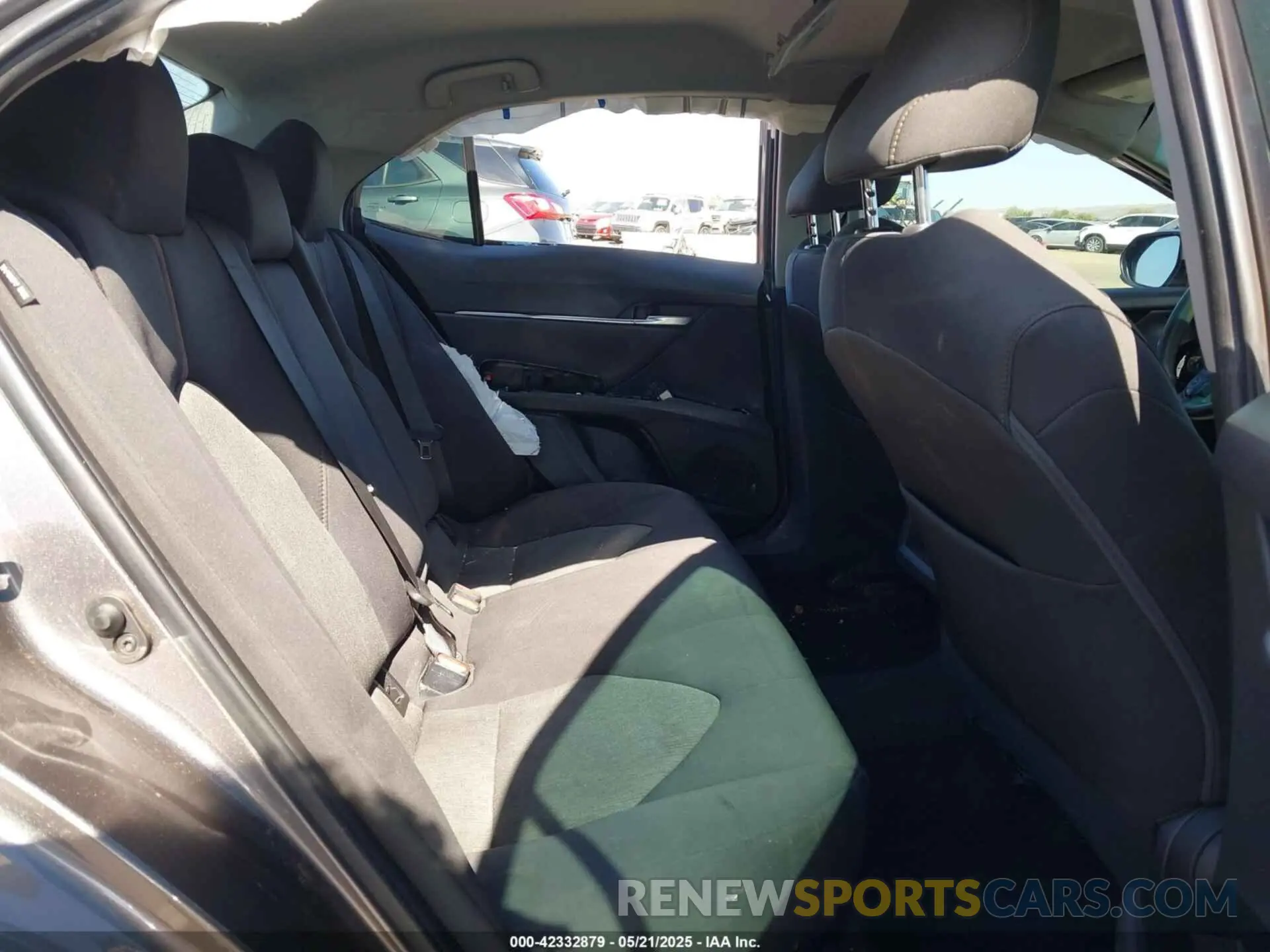 8 fotografías del automóvil dañado 4T1B11HK4KU781985 TOYOTA CAMRY 2019