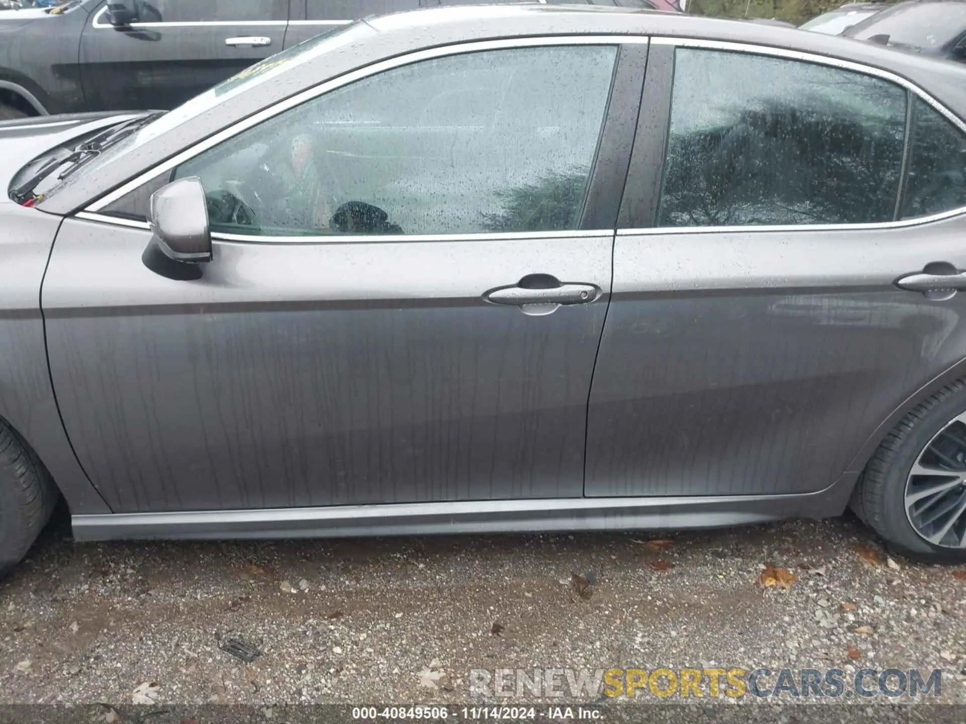 14 fotografías del automóvil dañado 4T1B11HK4KU798866 TOYOTA CAMRY 2019