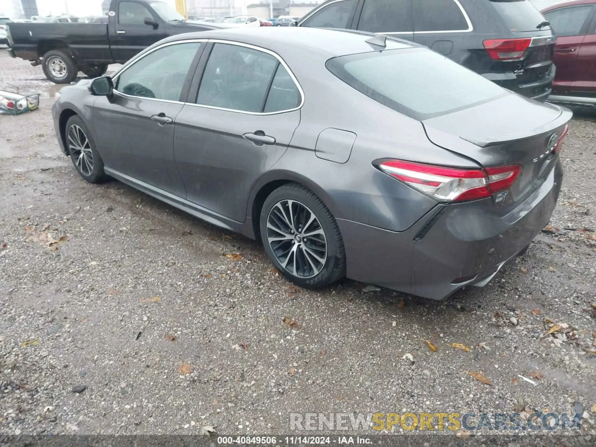 3 fotografías del automóvil dañado 4T1B11HK4KU798866 TOYOTA CAMRY 2019