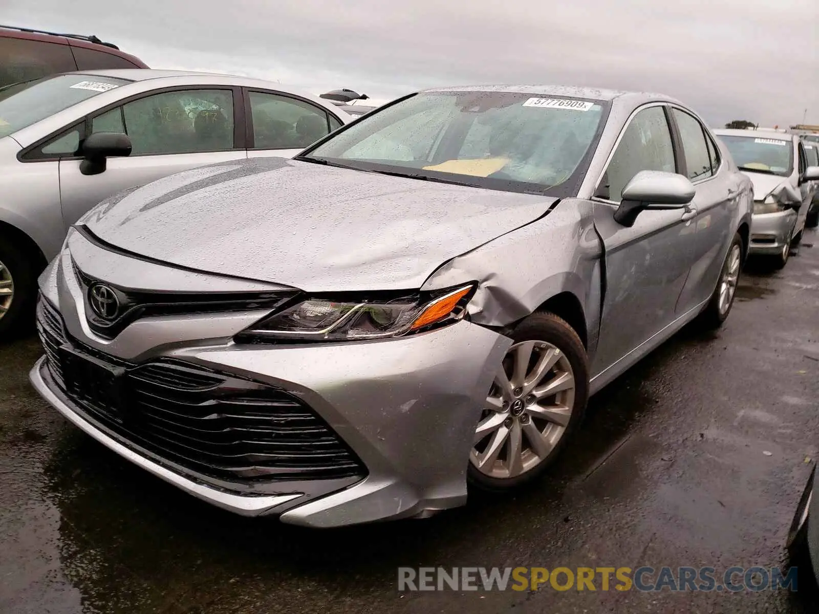 2 fotografías del automóvil dañado 4T1B11HK4KU801555 TOYOTA CAMRY 2019