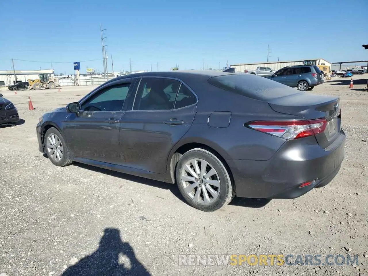 2 fotografías del automóvil dañado 4T1B11HK4KU803483 TOYOTA CAMRY 2019