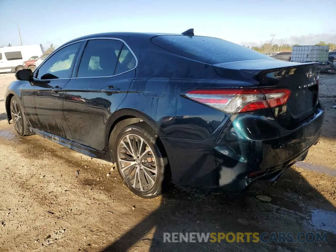 2 fotografías del automóvil dañado 4T1B11HK4KU807131 TOYOTA CAMRY 2019
