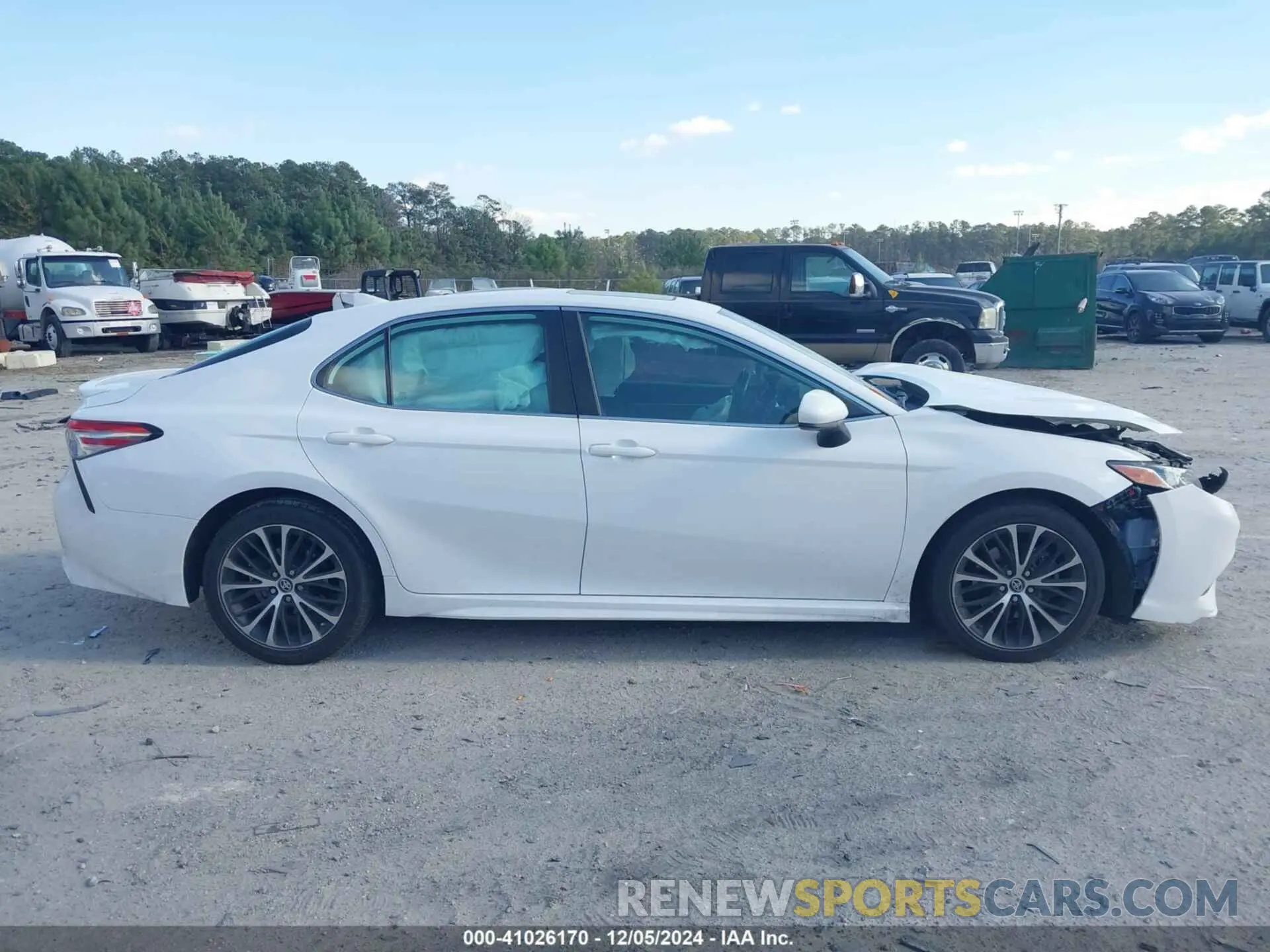 12 fotografías del automóvil dañado 4T1B11HK4KU807498 TOYOTA CAMRY 2019