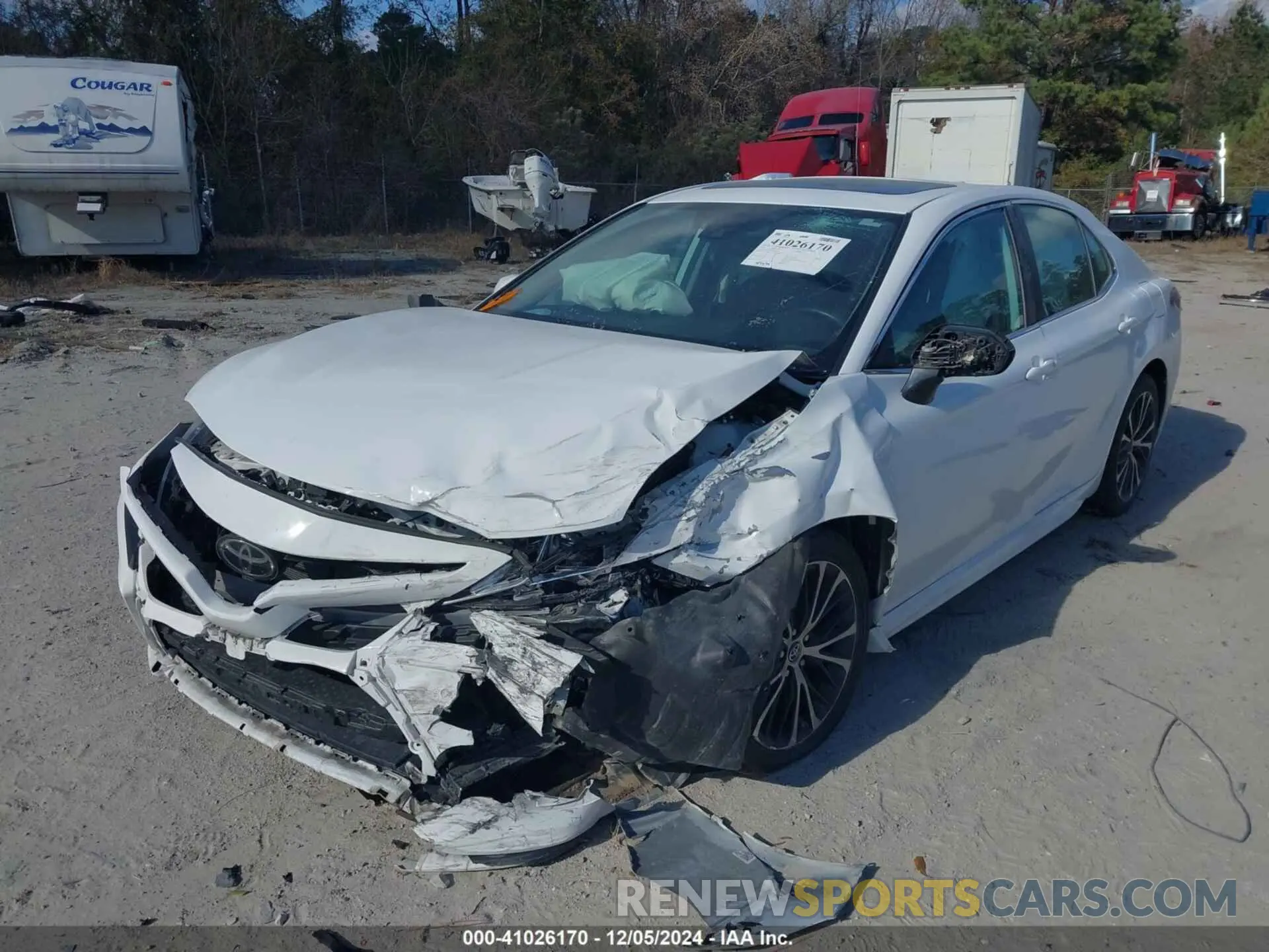 2 fotografías del automóvil dañado 4T1B11HK4KU807498 TOYOTA CAMRY 2019
