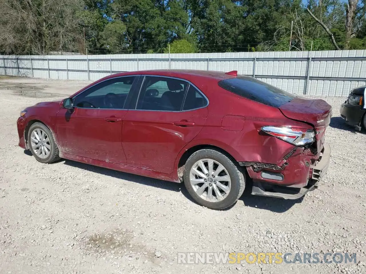 2 fotografías del automóvil dañado 4T1B11HK4KU808070 TOYOTA CAMRY 2019