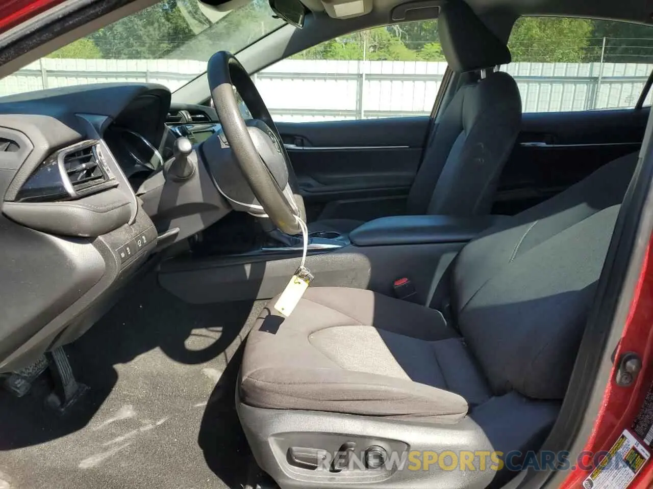 7 fotografías del automóvil dañado 4T1B11HK4KU808070 TOYOTA CAMRY 2019