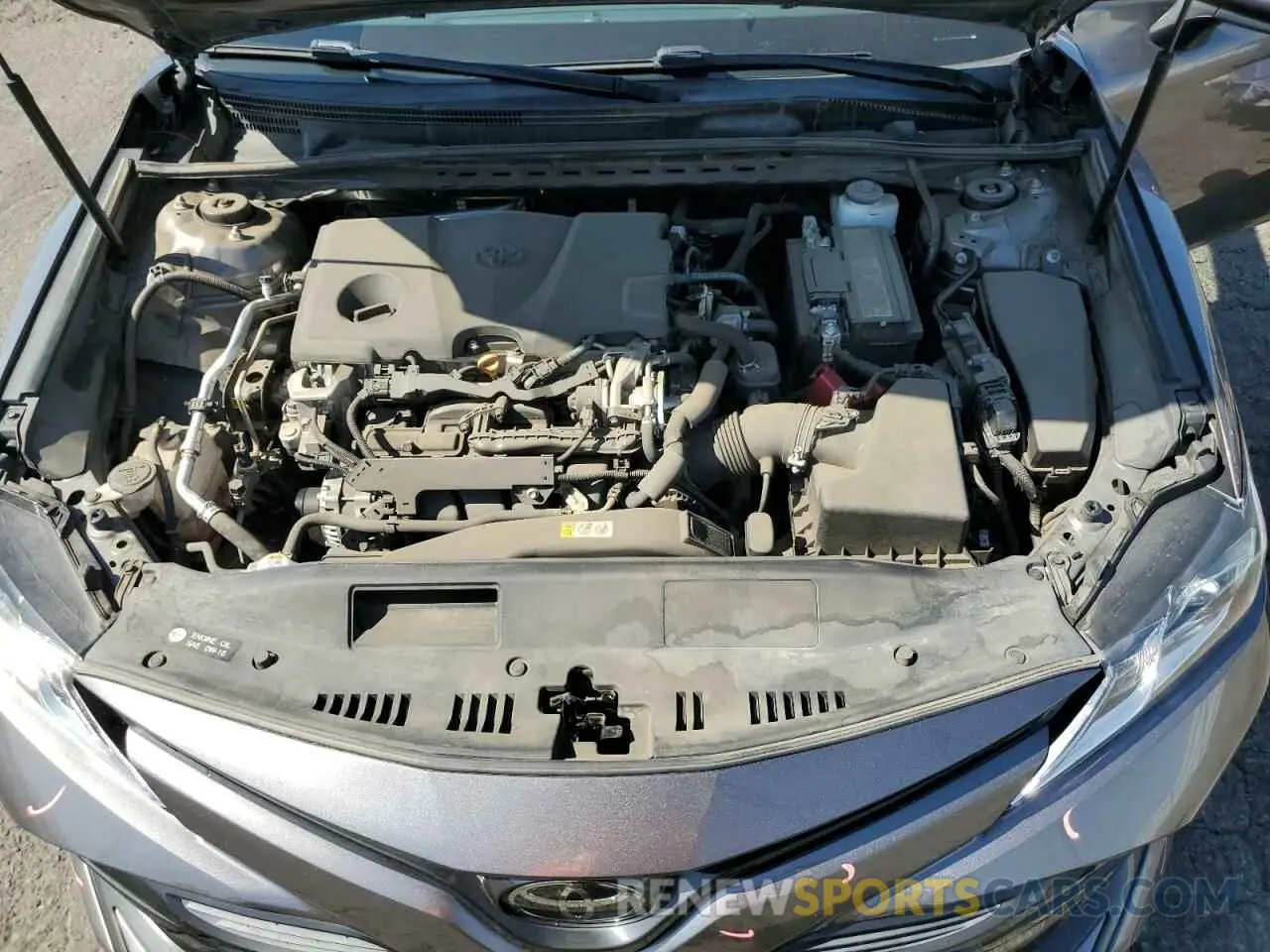 11 fotografías del automóvil dañado 4T1B11HK4KU810188 TOYOTA CAMRY 2019