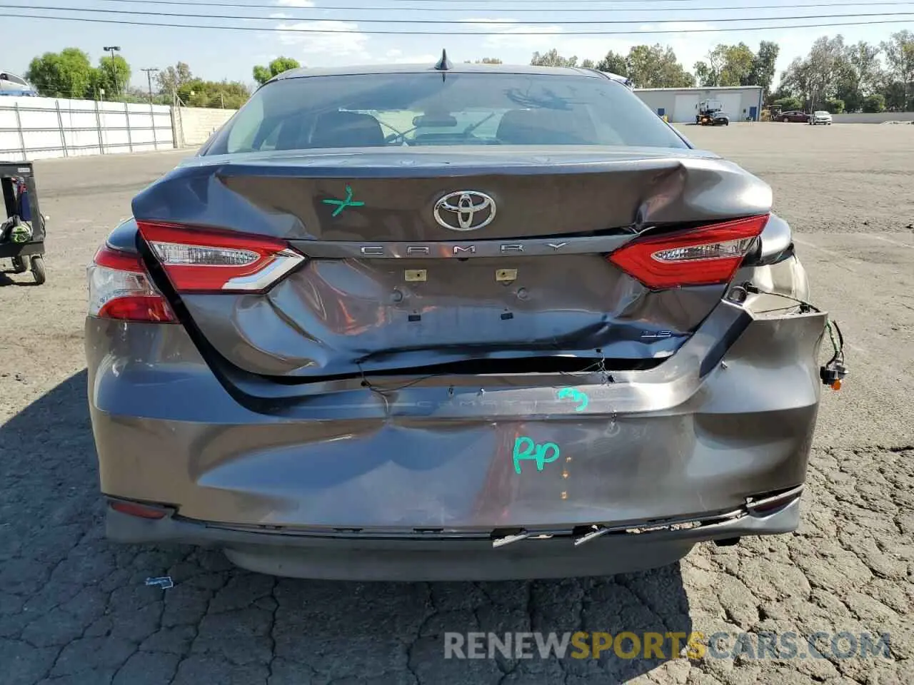 6 fotografías del automóvil dañado 4T1B11HK4KU810188 TOYOTA CAMRY 2019