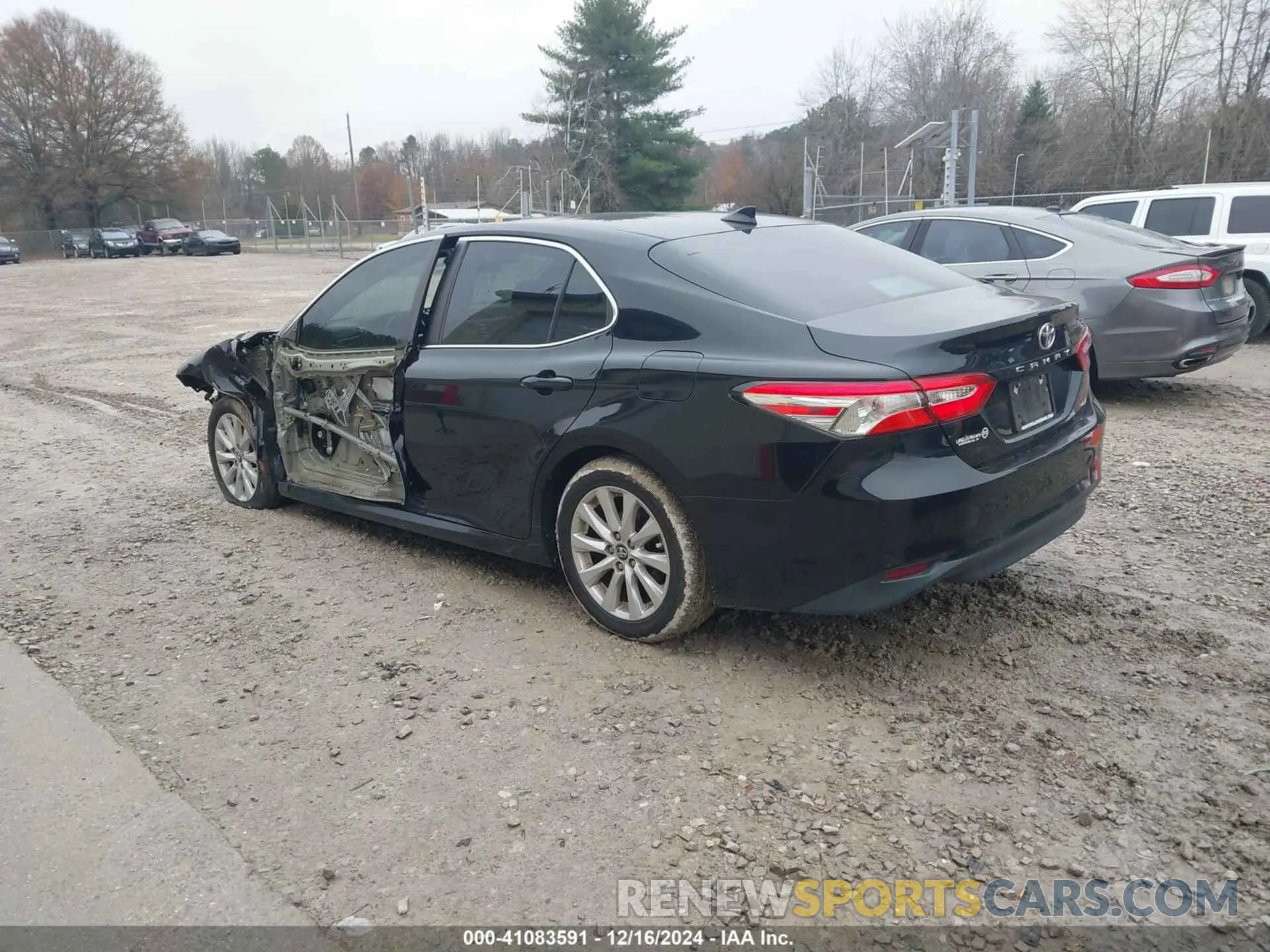 3 fotografías del automóvil dañado 4T1B11HK4KU810482 TOYOTA CAMRY 2019