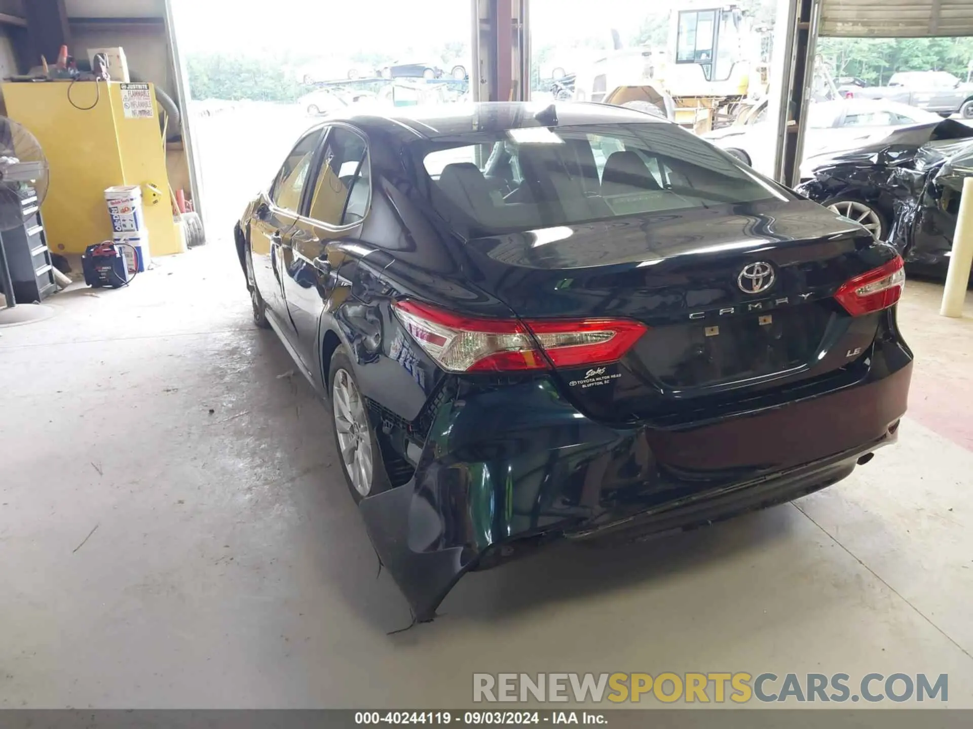 3 fotografías del automóvil dañado 4T1B11HK4KU812068 TOYOTA CAMRY 2019