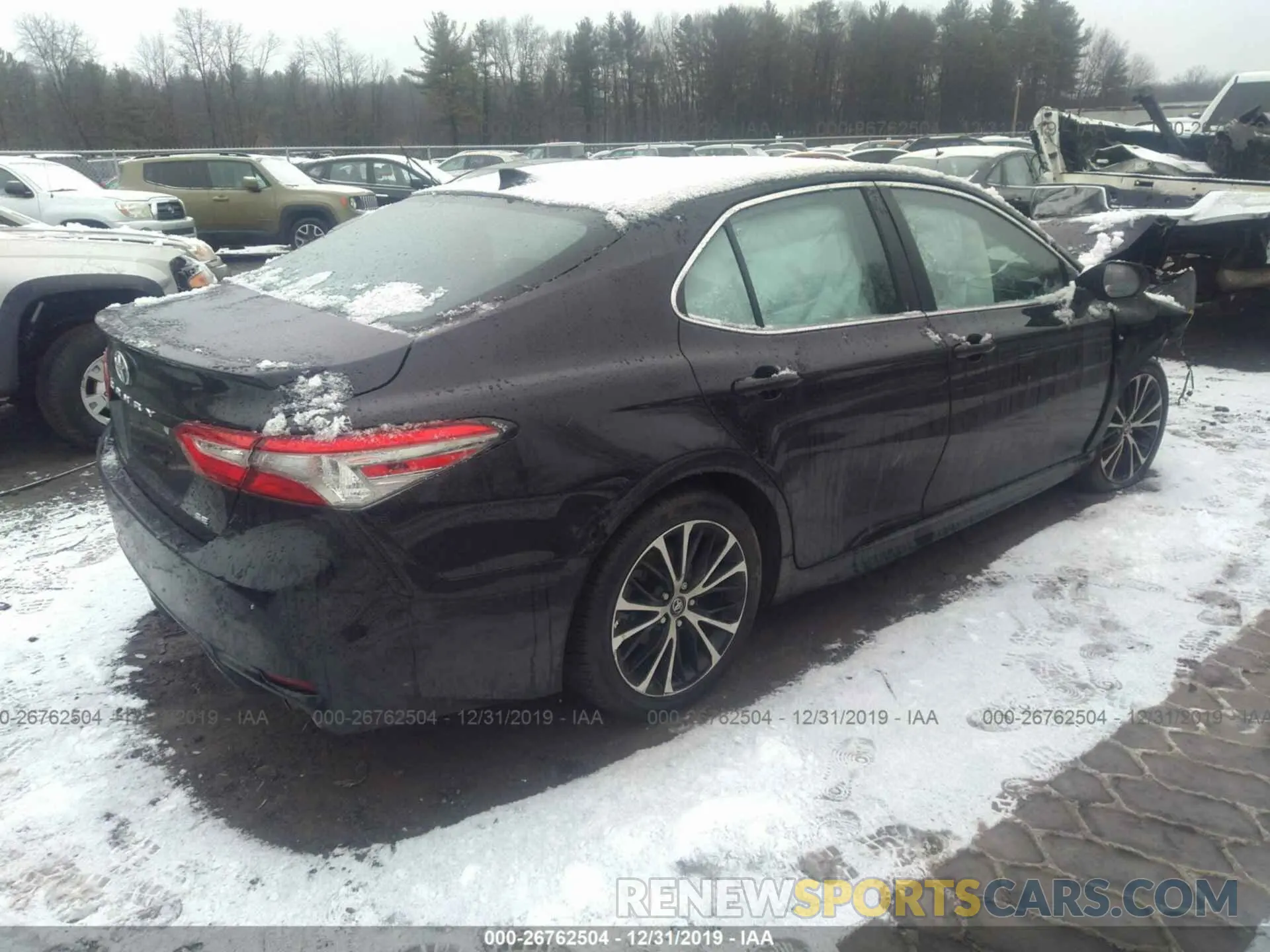 4 fotografías del automóvil dañado 4T1B11HK4KU812670 TOYOTA CAMRY 2019