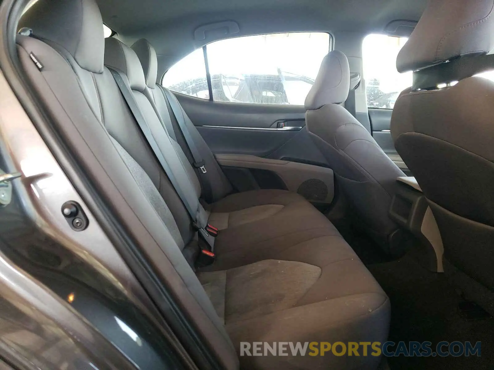 6 fotografías del automóvil dañado 4T1B11HK4KU812927 TOYOTA CAMRY 2019