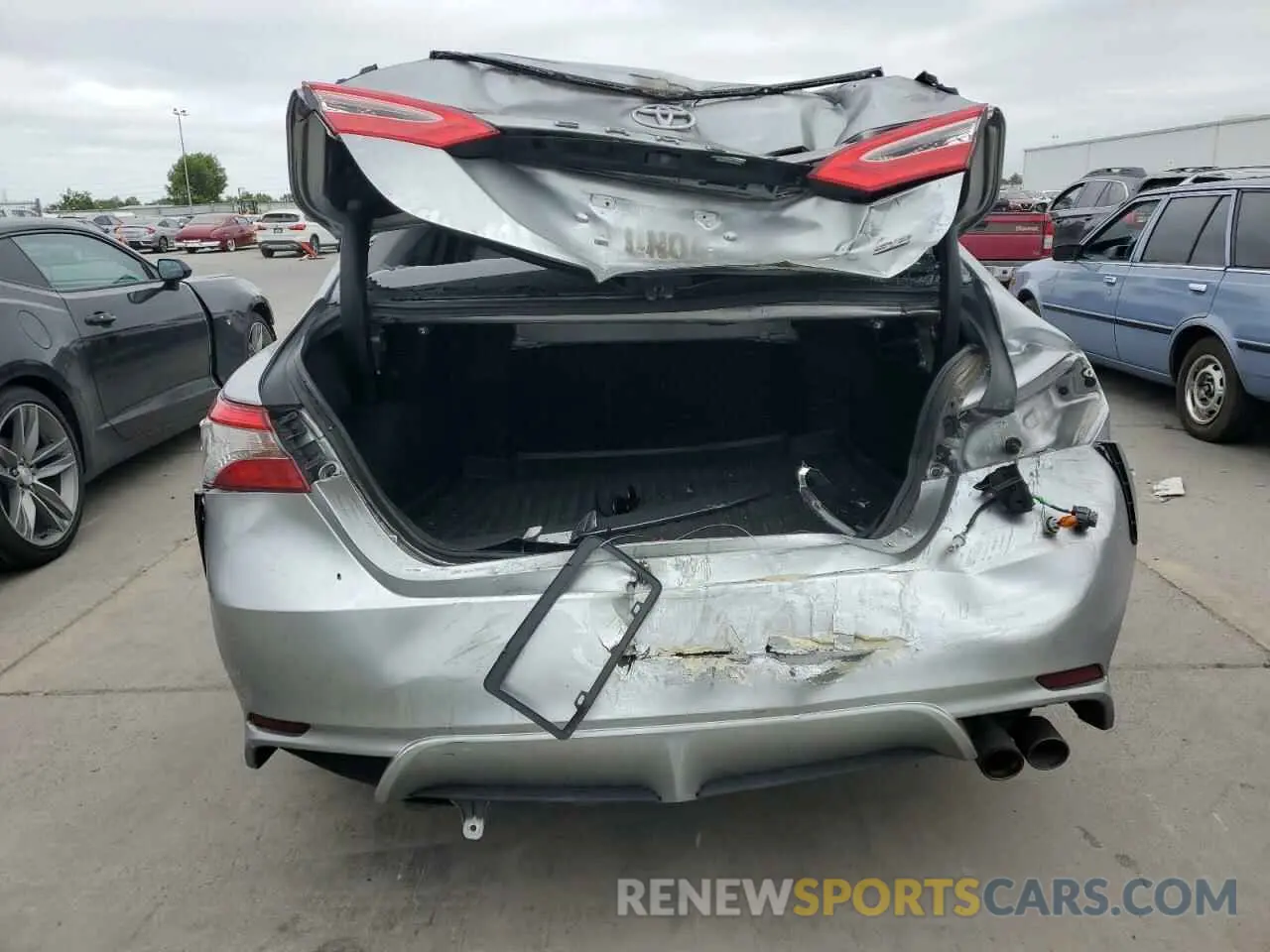 6 fotografías del automóvil dañado 4T1B11HK4KU830778 TOYOTA CAMRY 2019