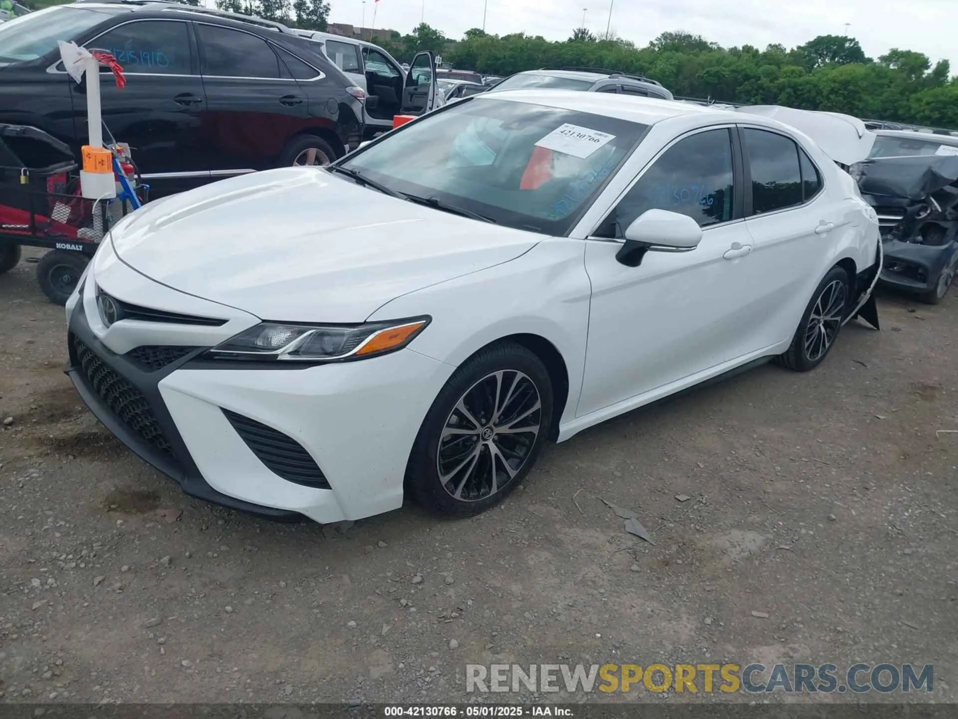 2 fotografías del automóvil dañado 4T1B11HK4KU833163 TOYOTA CAMRY 2019