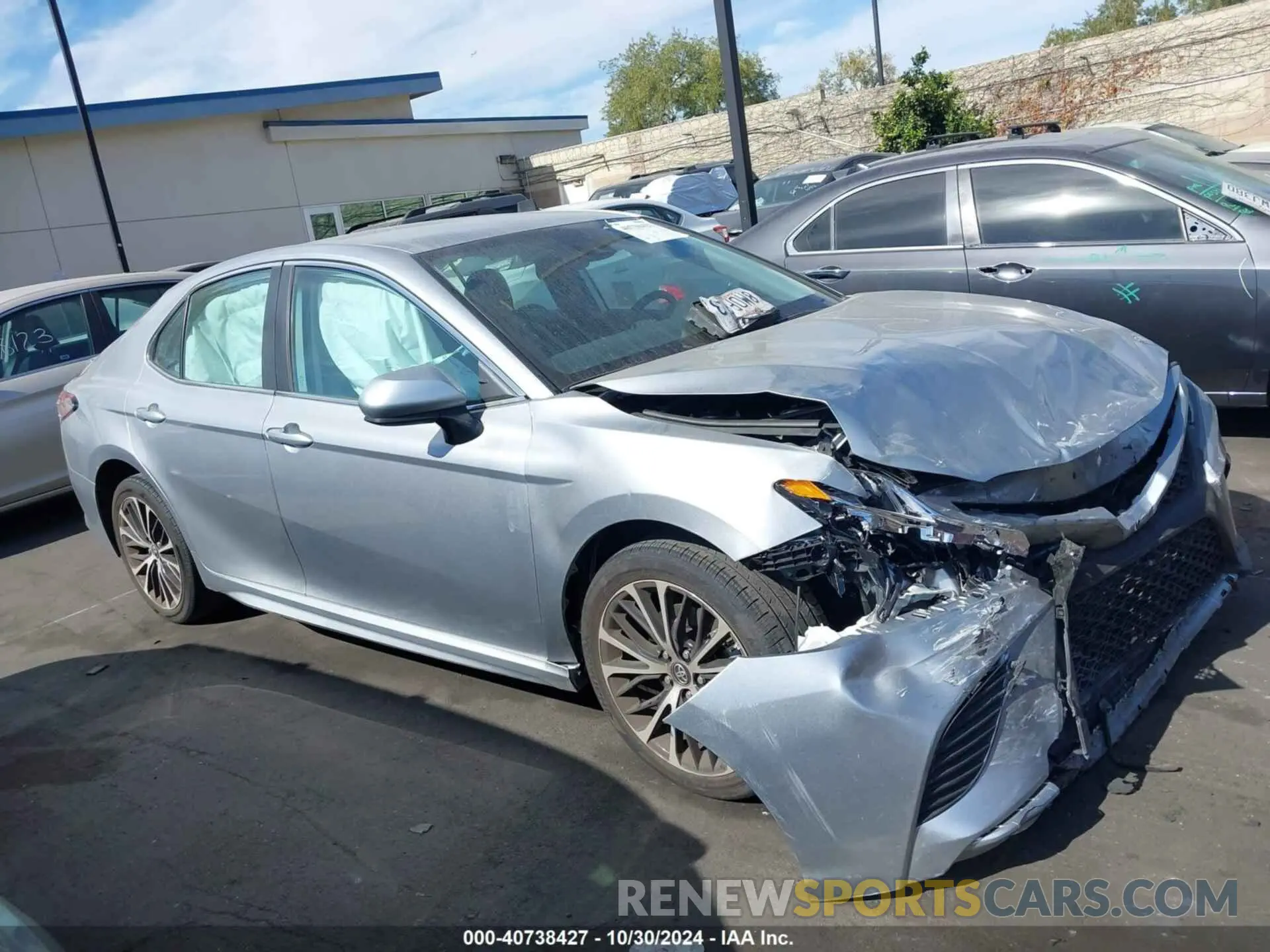 14 fotografías del automóvil dañado 4T1B11HK4KU841263 TOYOTA CAMRY 2019