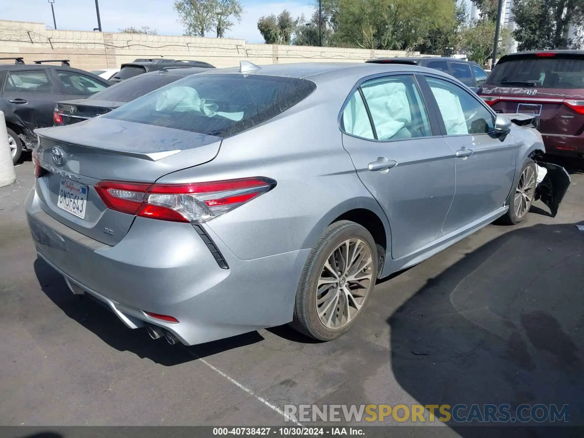4 fotografías del automóvil dañado 4T1B11HK4KU841263 TOYOTA CAMRY 2019