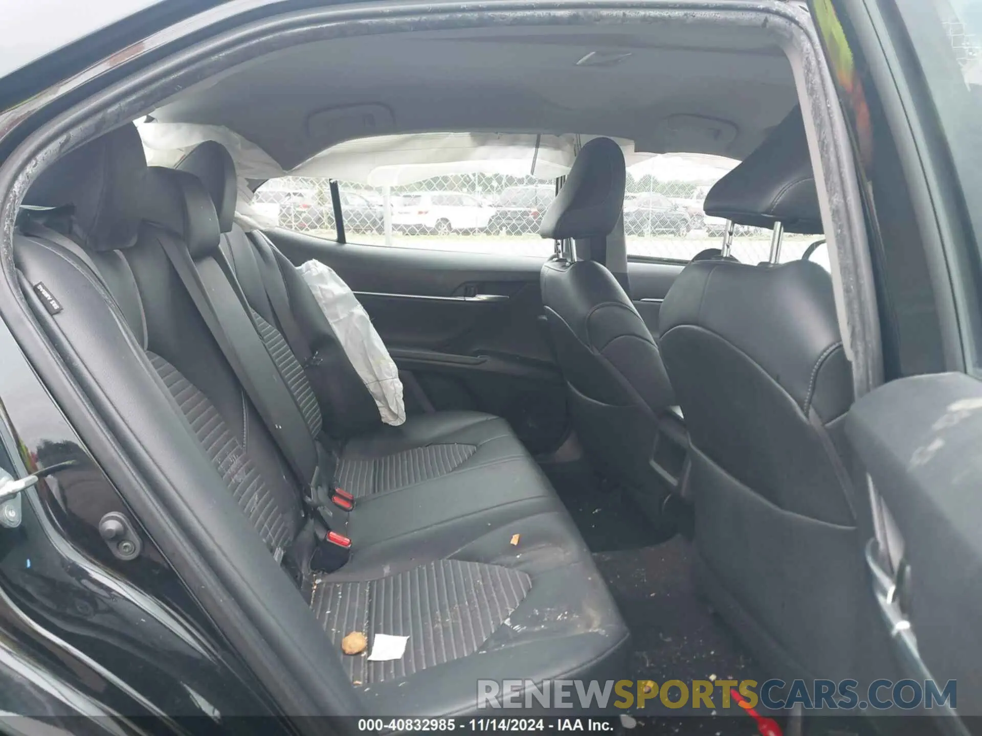 8 fotografías del automóvil dañado 4T1B11HK4KU842252 TOYOTA CAMRY 2019
