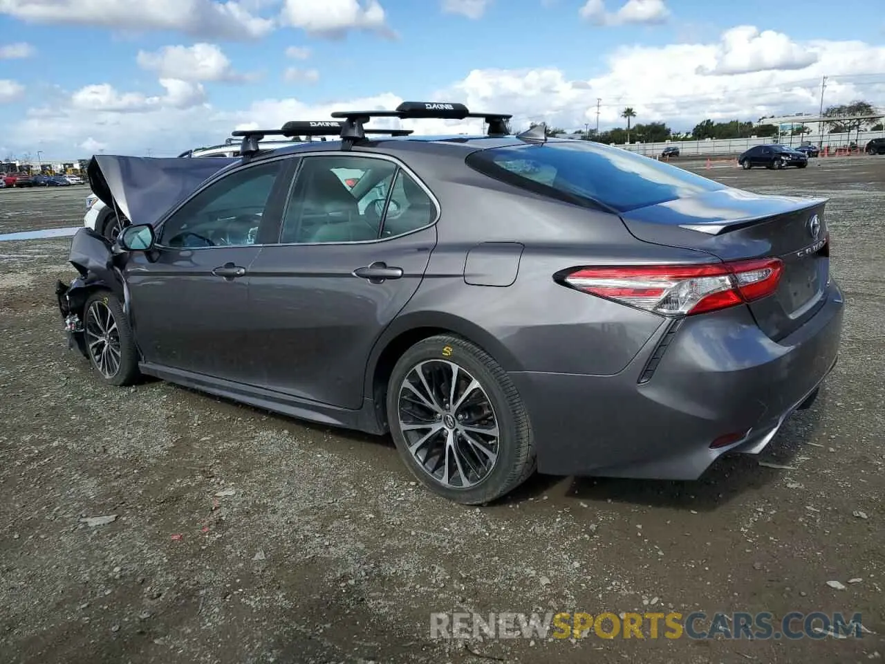 2 fotografías del automóvil dañado 4T1B11HK4KU845538 TOYOTA CAMRY 2019