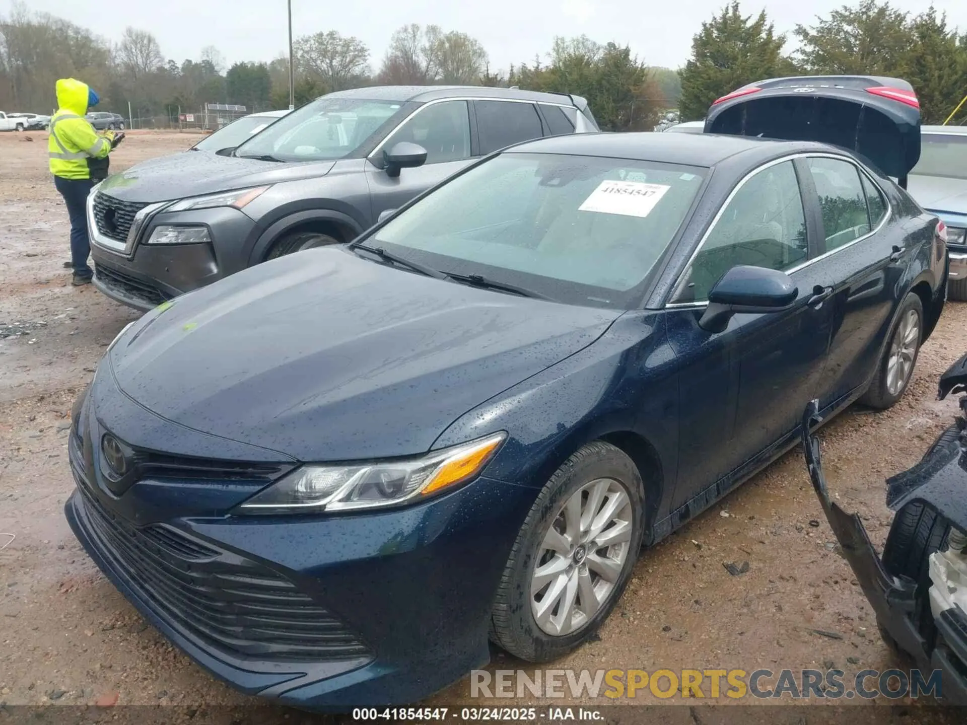 2 fotografías del automóvil dañado 4T1B11HK4KU848696 TOYOTA CAMRY 2019